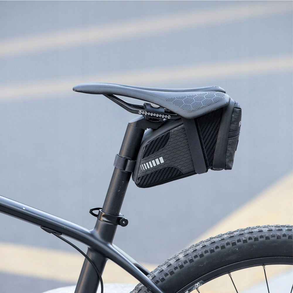 ROCKBROS SAKWA TORBA ROWEROWA TYLNA WODOODPORNA POD SIODEŁKO 1,5L Model C29-BK