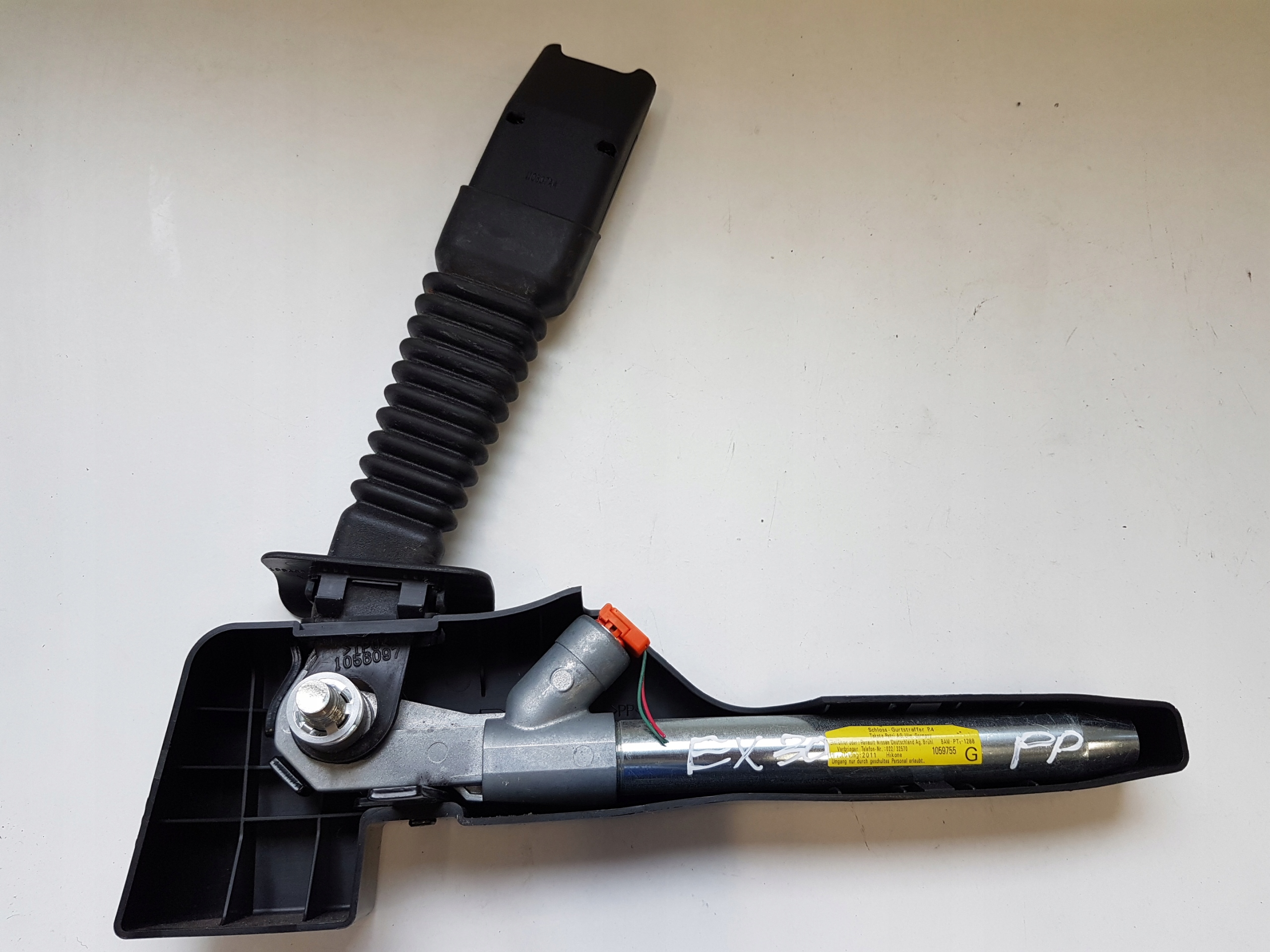 NAPINACZ DOPINACZ PAS PRAWY PRZOD INFINITI EX QX50