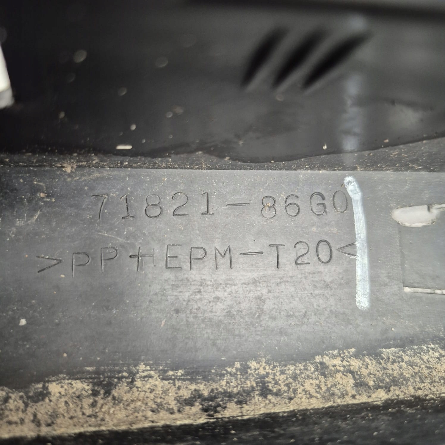 SKODA KODIAQ 565 17- door left front front B.nice
