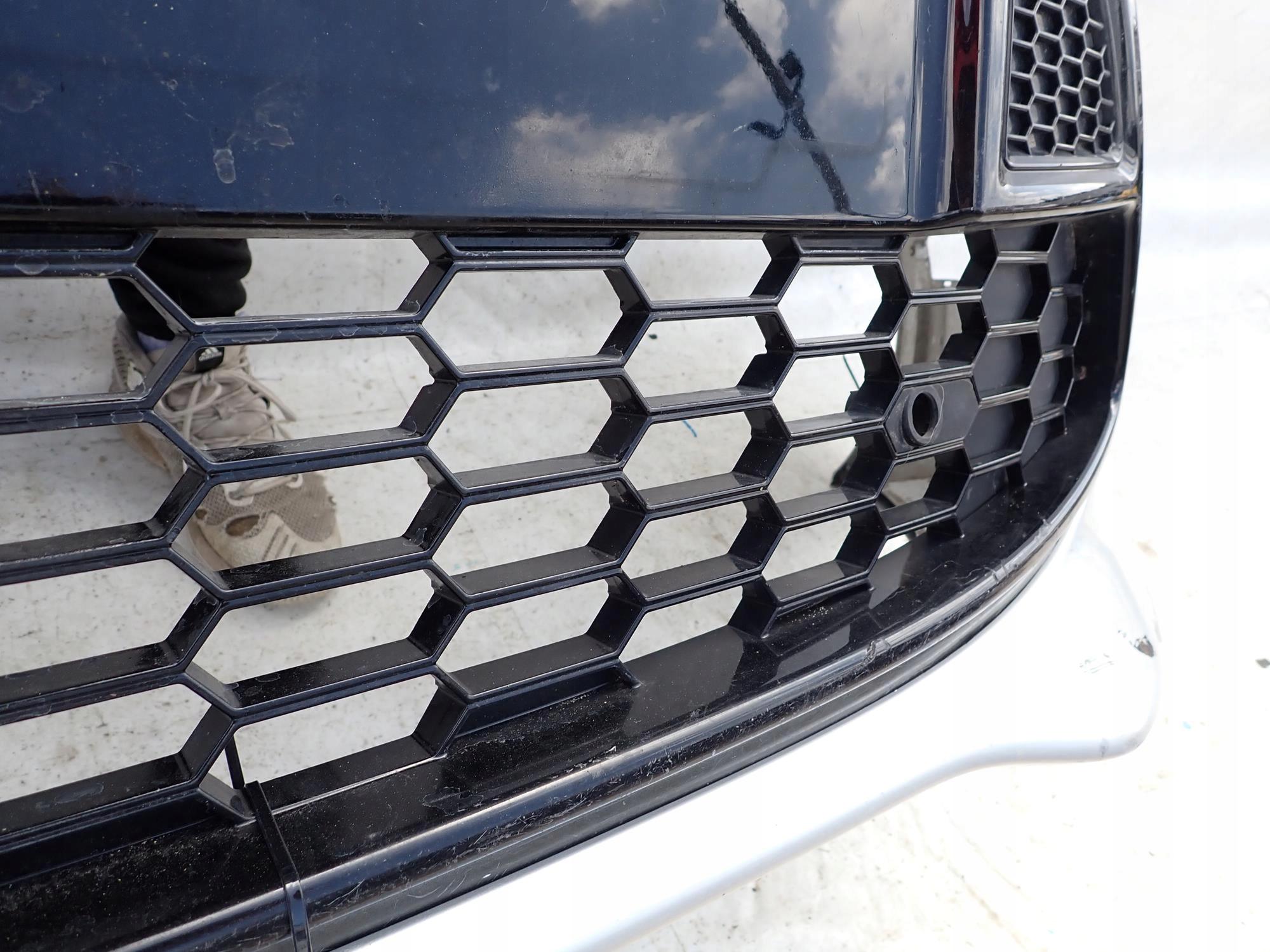 FORD S-MAX and MK1 TITANIUM LIFT 10-14 bumper front