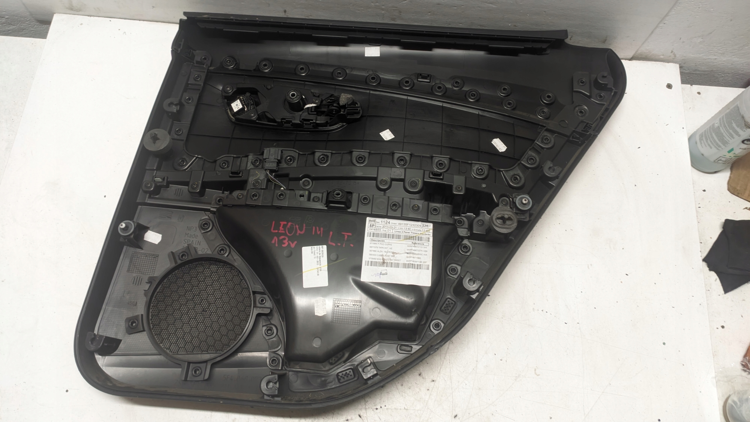 SEAT LEON III 2.0 TDI 13R side door left rear part