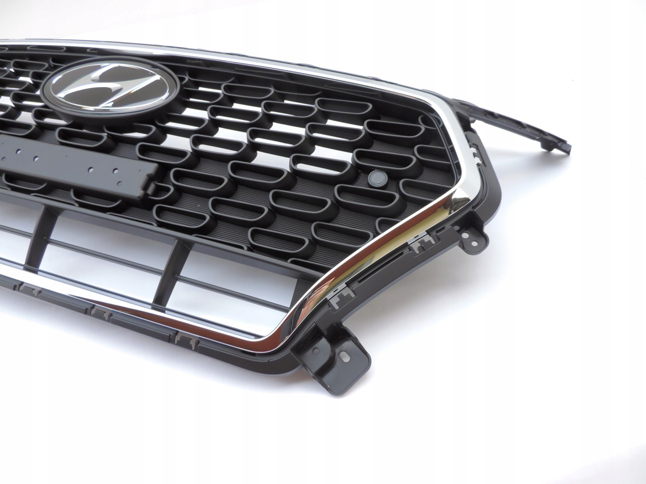HYUNDAI i30 FASTBACK RADAR PDC 17-19 GRILL ATRAPA Typ samochodu Samochody osobowe