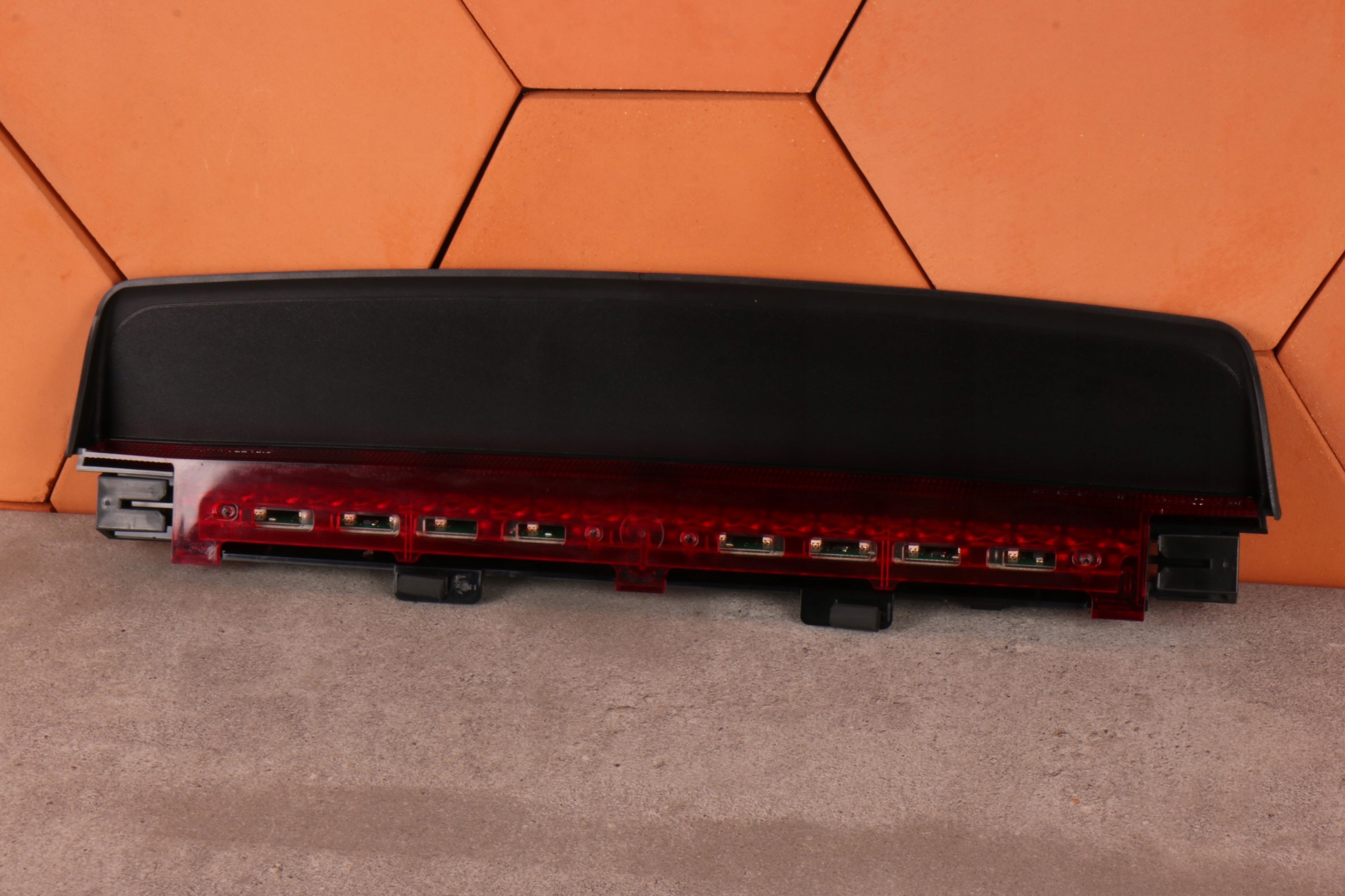 BMW 5' F10 F18 third brake light STOPU red 7230799