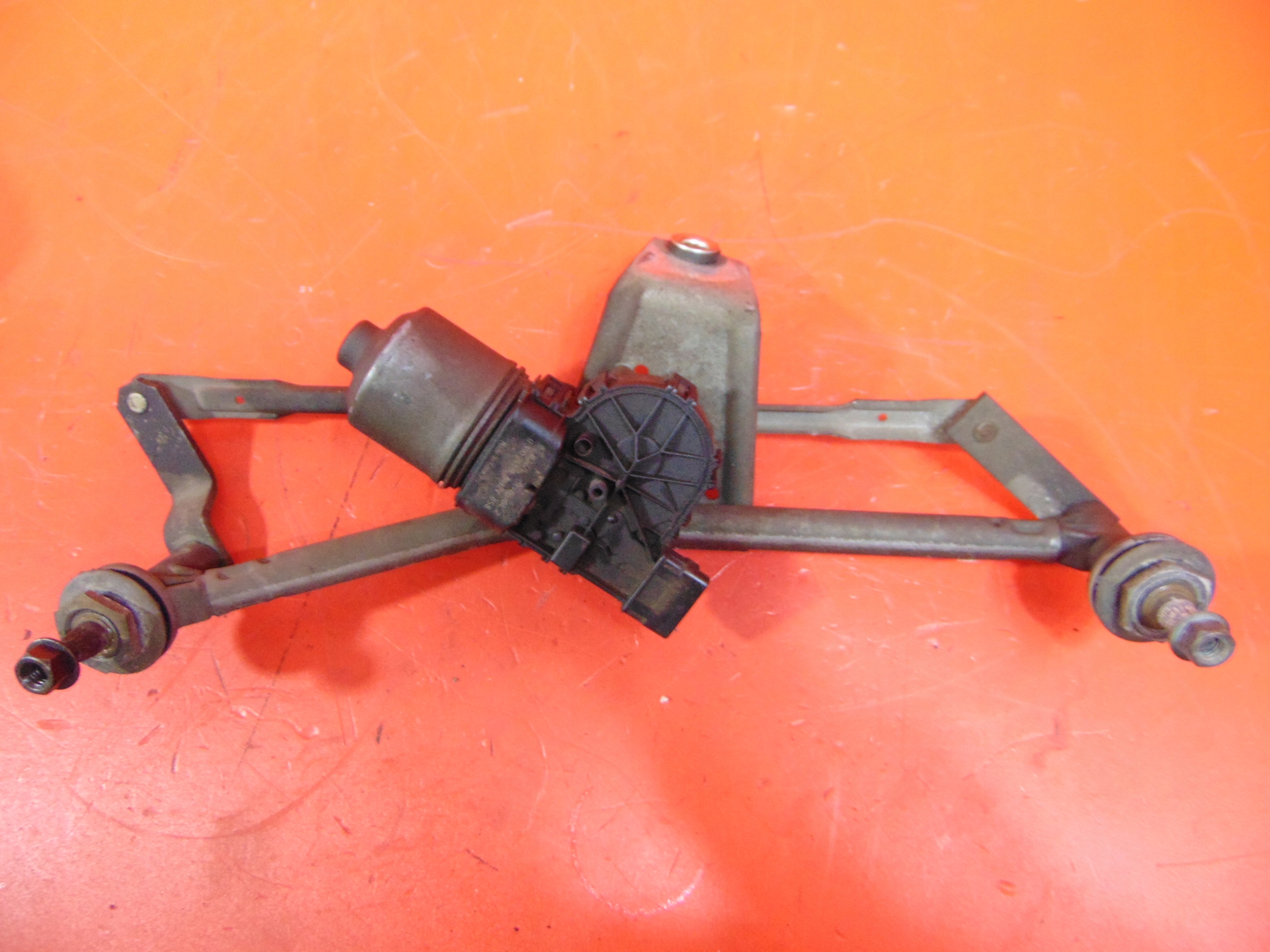PEUGEOT 206 wiper mechanism front front EUROPA