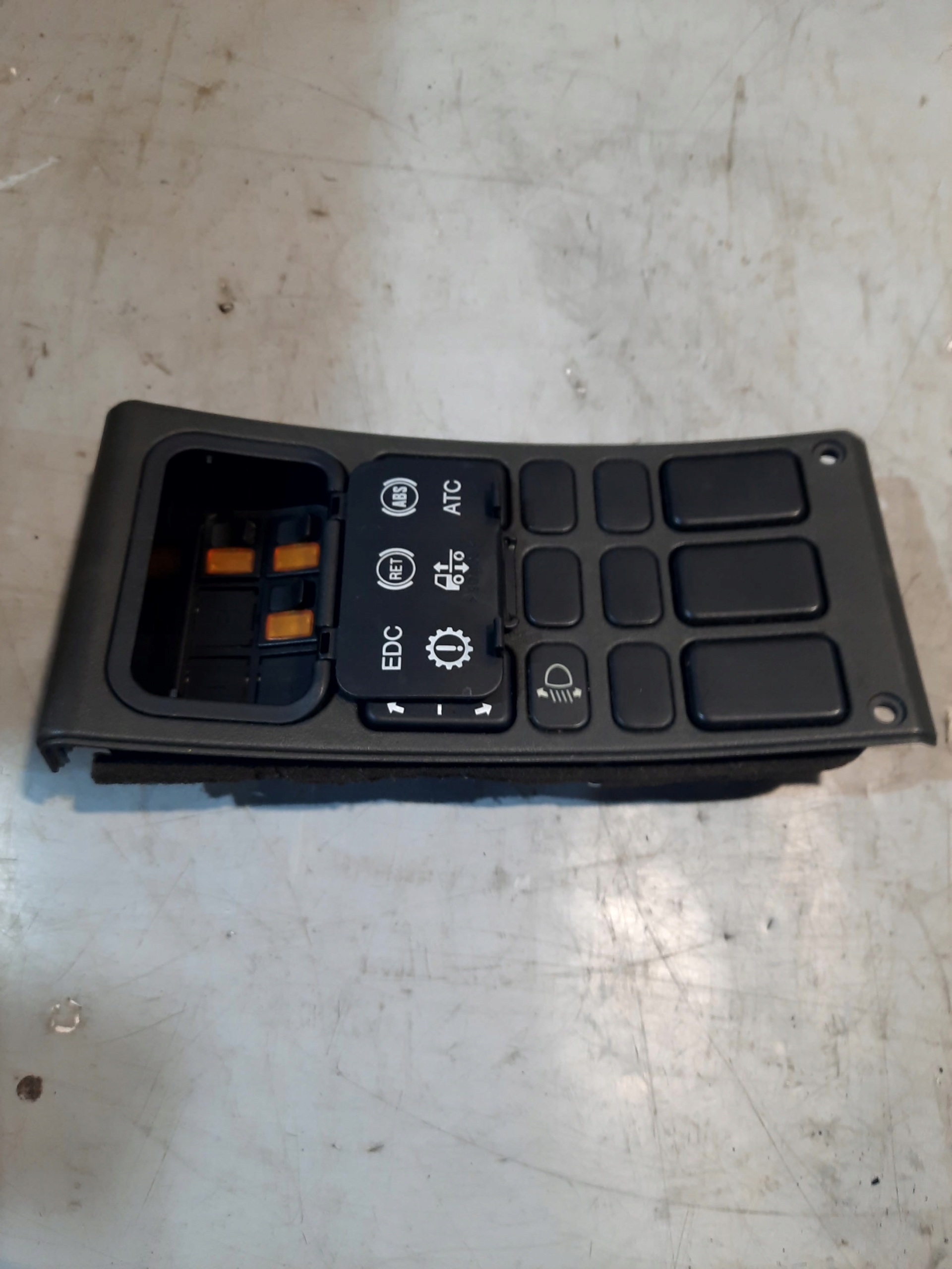 PANEL levers SCANIA 4 P94 BD4X2NA 2000r 1110904