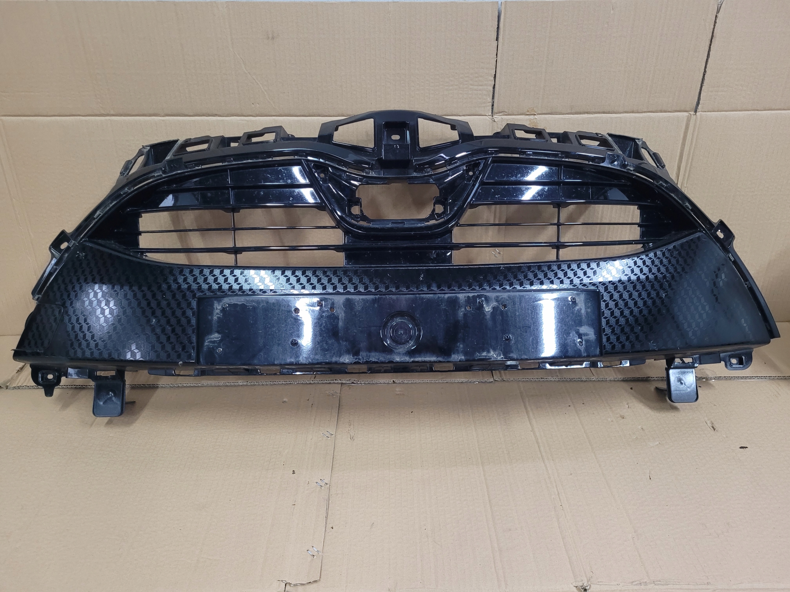 Toyota Yaris I P1 Kühlergrill FRONTGRILL Kühlergitter 53101K0010 - Thumbnail 1