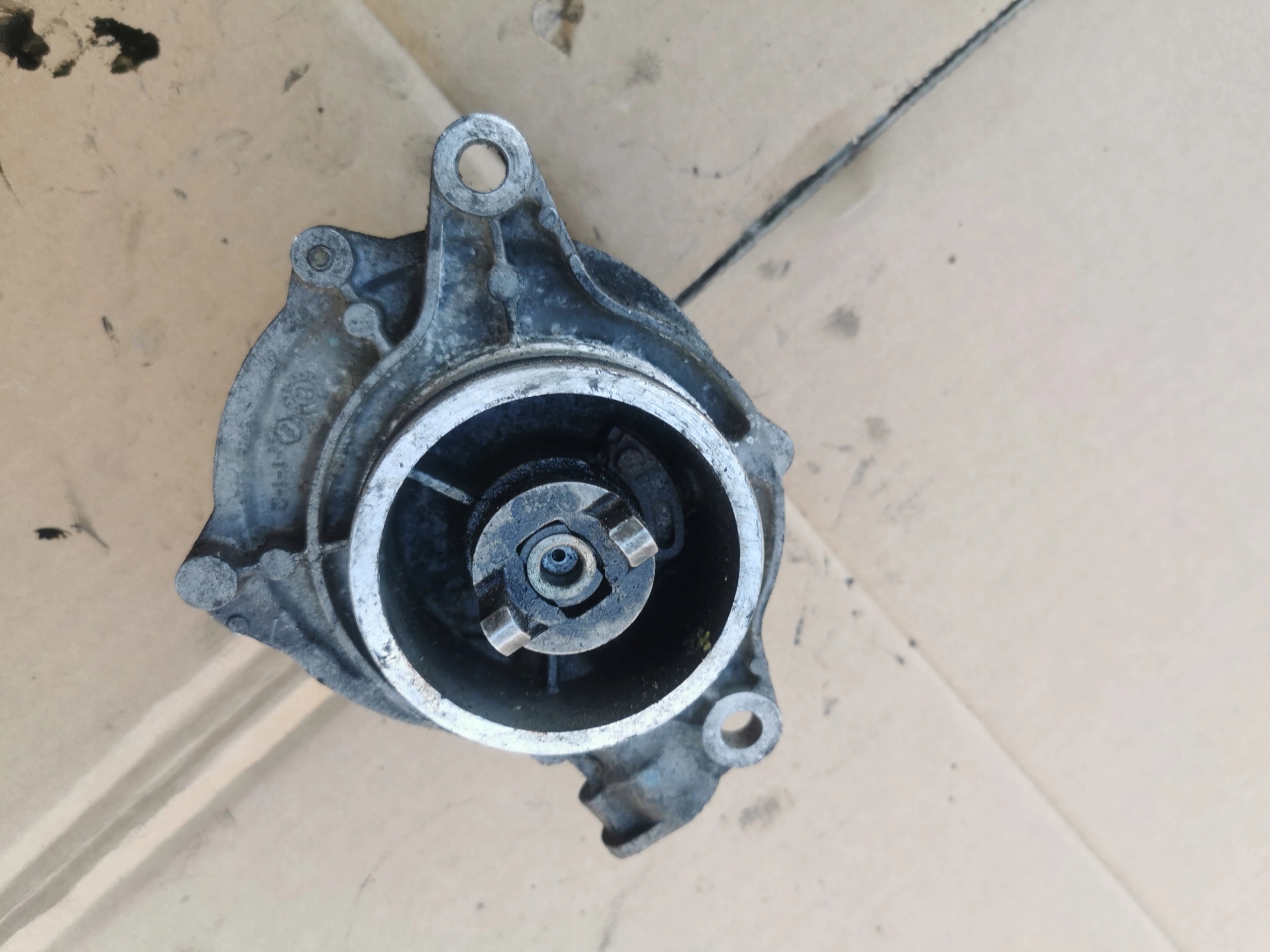 BMW E46 E53 E60 E65 E83 3.0 D M57N Pompa VACUM a vuoto WAKUM 7787366C