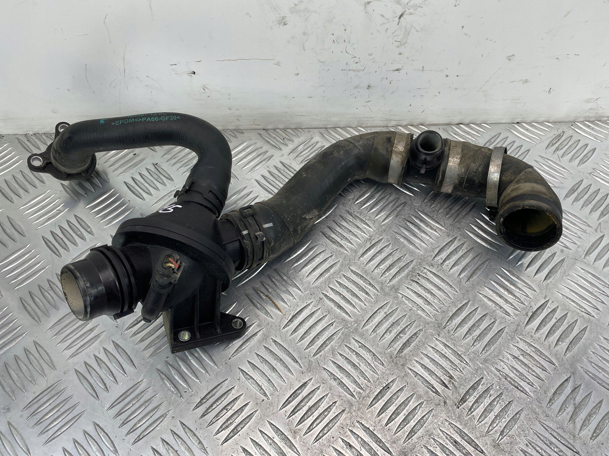 BMW X1 E84 csomag TERMOSTATU 6644619