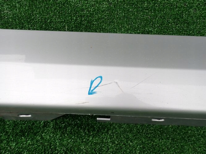 BMW G30 G31 5 17- moulding threshold right