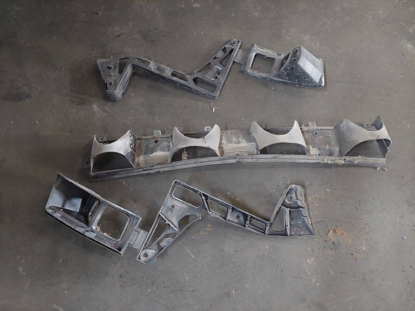 paraurti posteriore + supporti FORD MONDEO MK4 D8