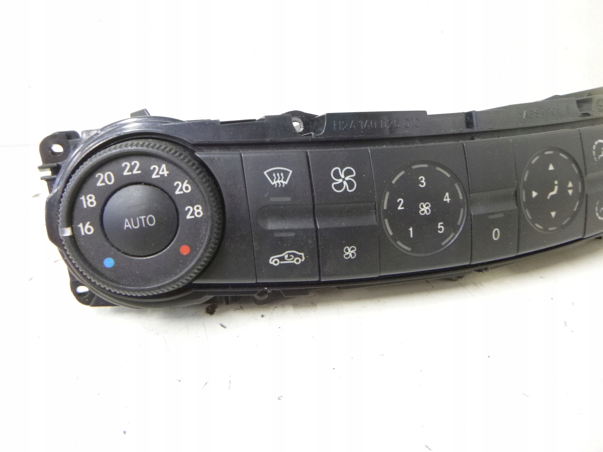 Unite commande clima Mercedes W211 2005r. 2118300090