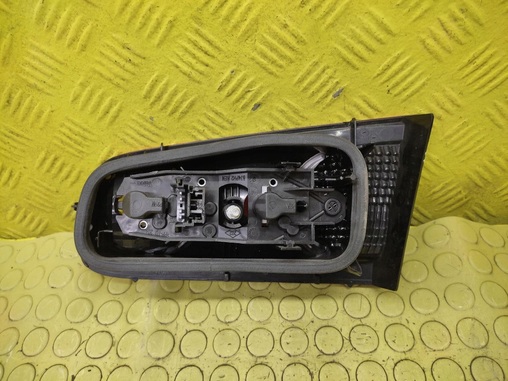 RENAULT LAGUNA II FL light left rear part to the bonnet