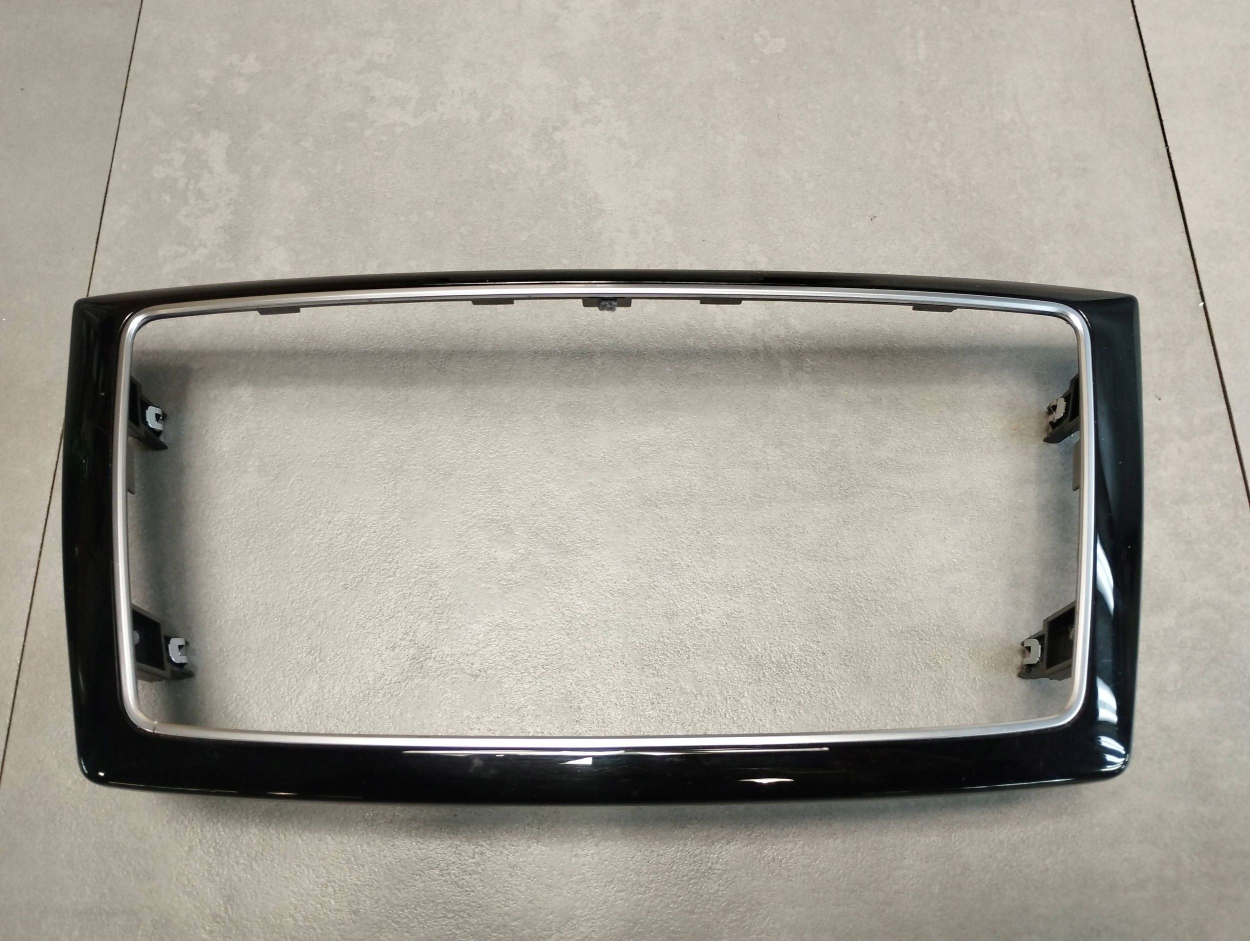Mercedes-Benz GLE W166 frame consoles A1666802417
