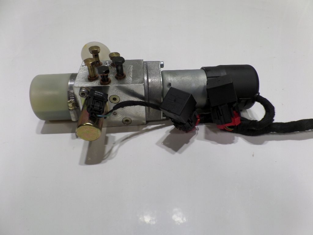 PEUGEOT 206 CC POMPA DACHU 9639025080