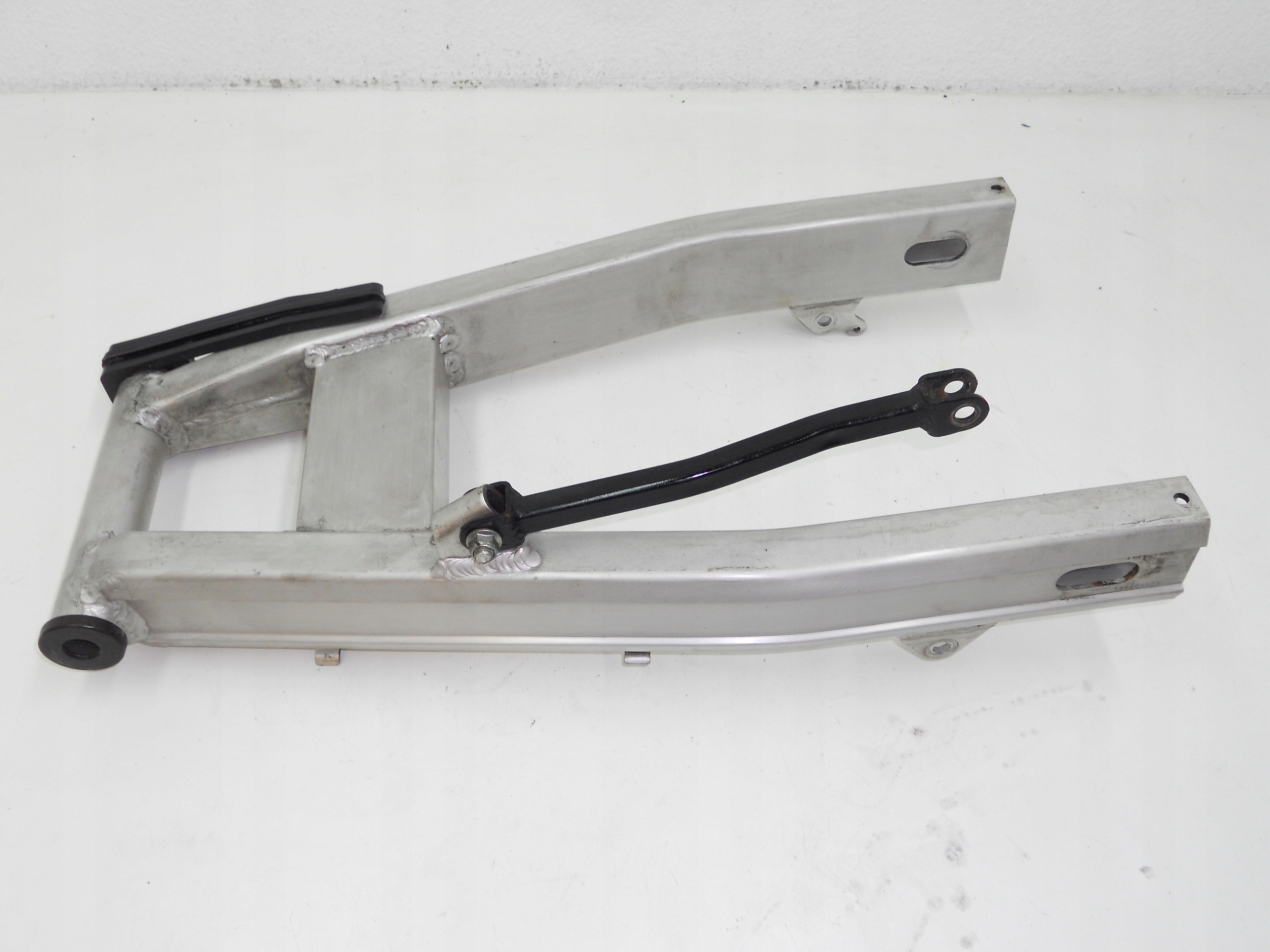 SUZUKI GSX 750 INAZUMA WAHACZ ZAWIESZENIE ORYGINAŁ