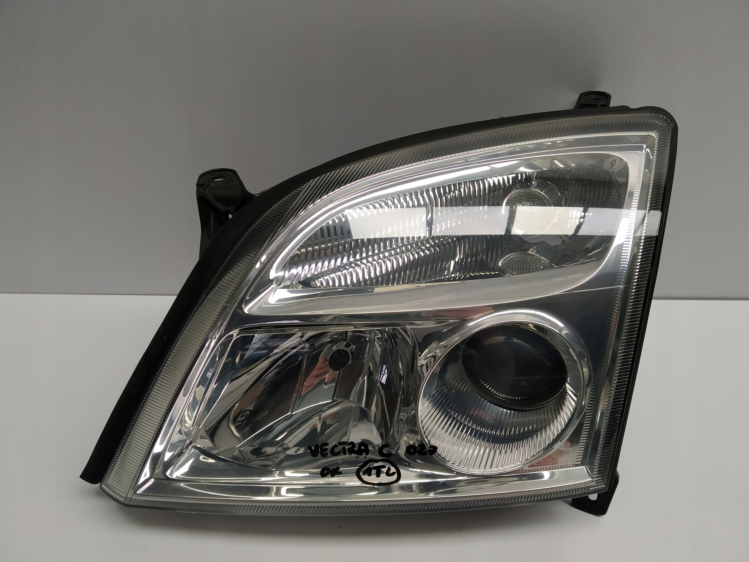 Opel Vectra C reflektor original light front left before lift GM
