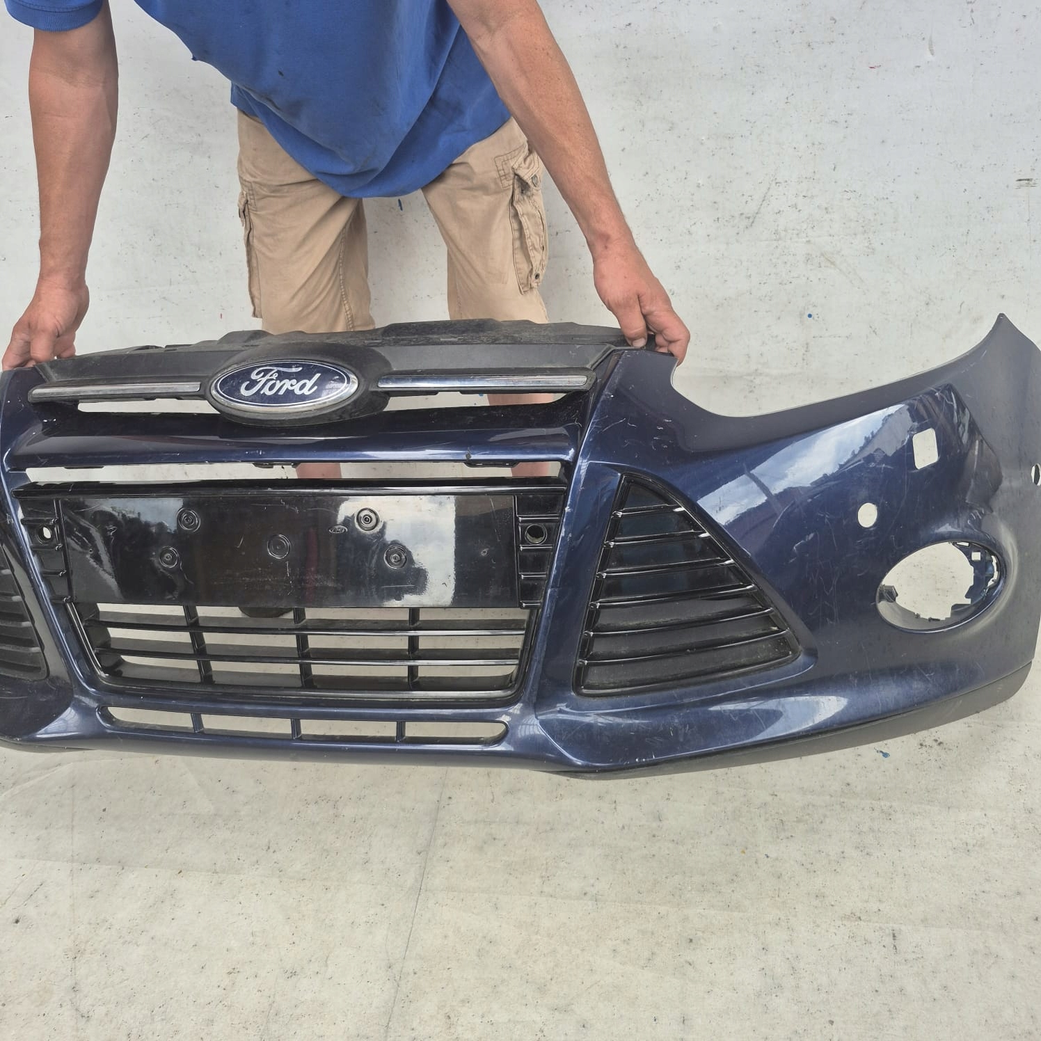 FORD FOCUS III 3 MK3 10-14 bumper front front washer PDC