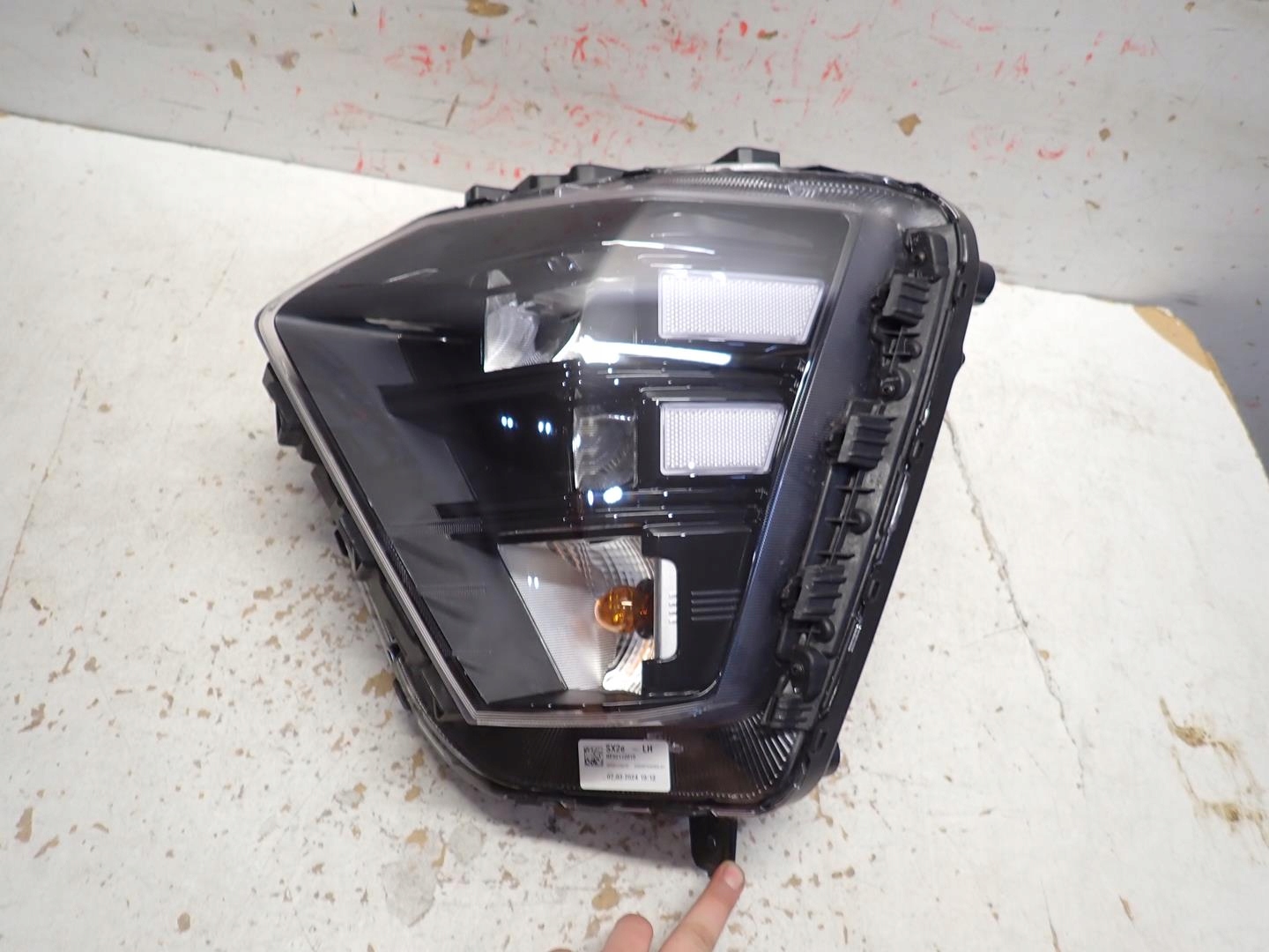 light front front left HYUNDAI KONA II 2022- LED 92101-HF000