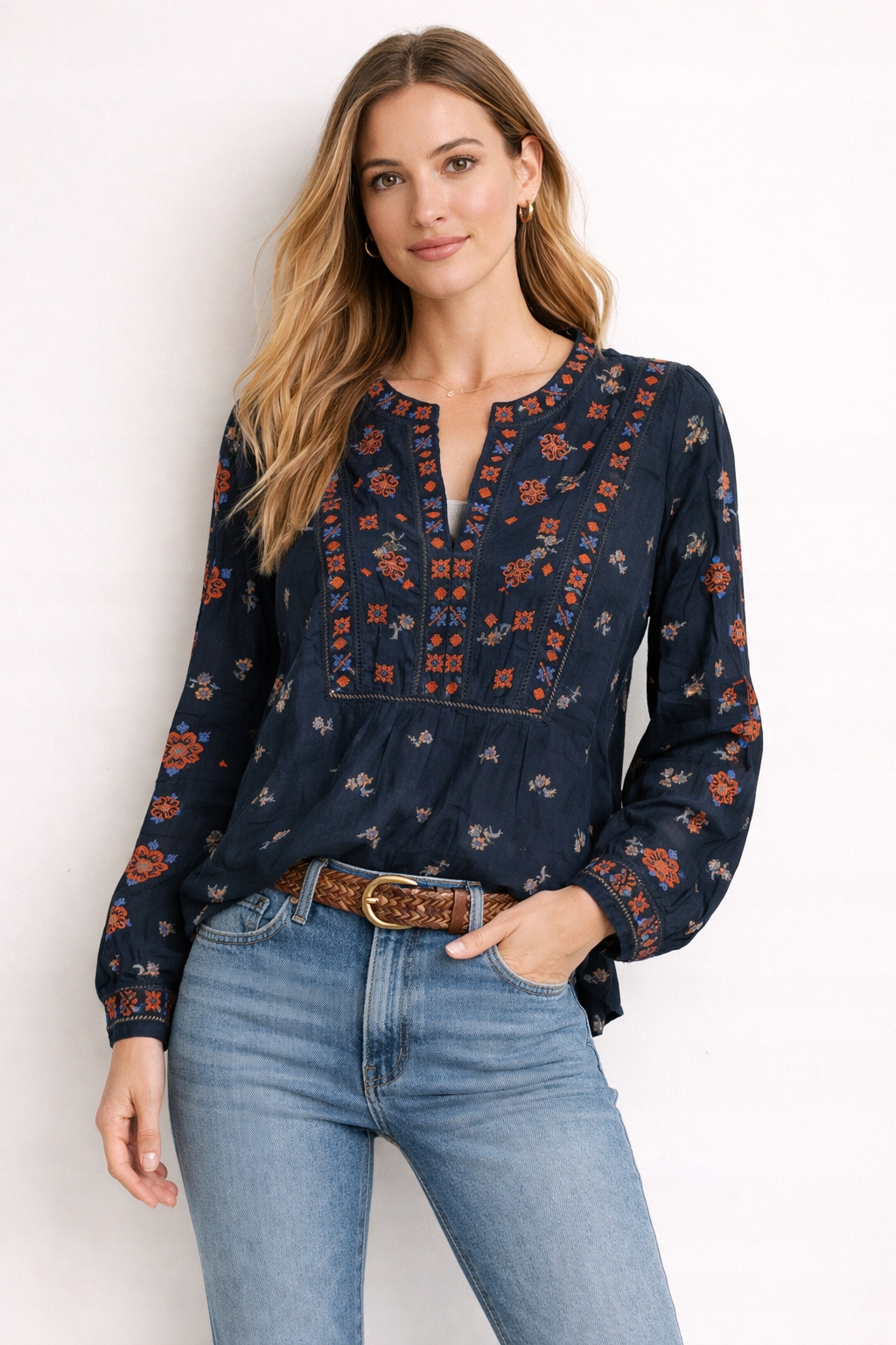 Pepe Jeans Tmavě Modrá Halenka S Květinovým Vzorem A Rovným Výstřihem Xta