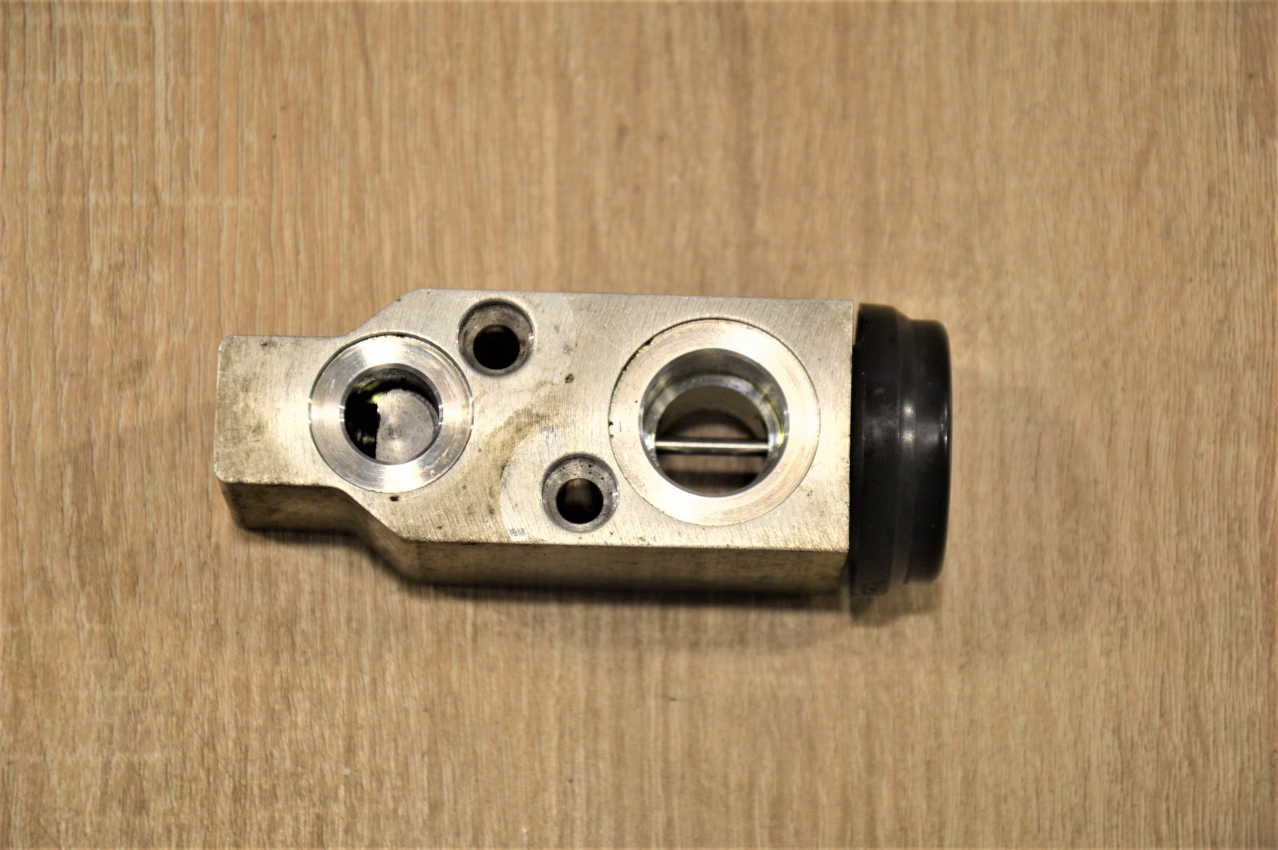 ZAWÓR ROZPRĘŻNY CAPTIVA ANTARA 2.2