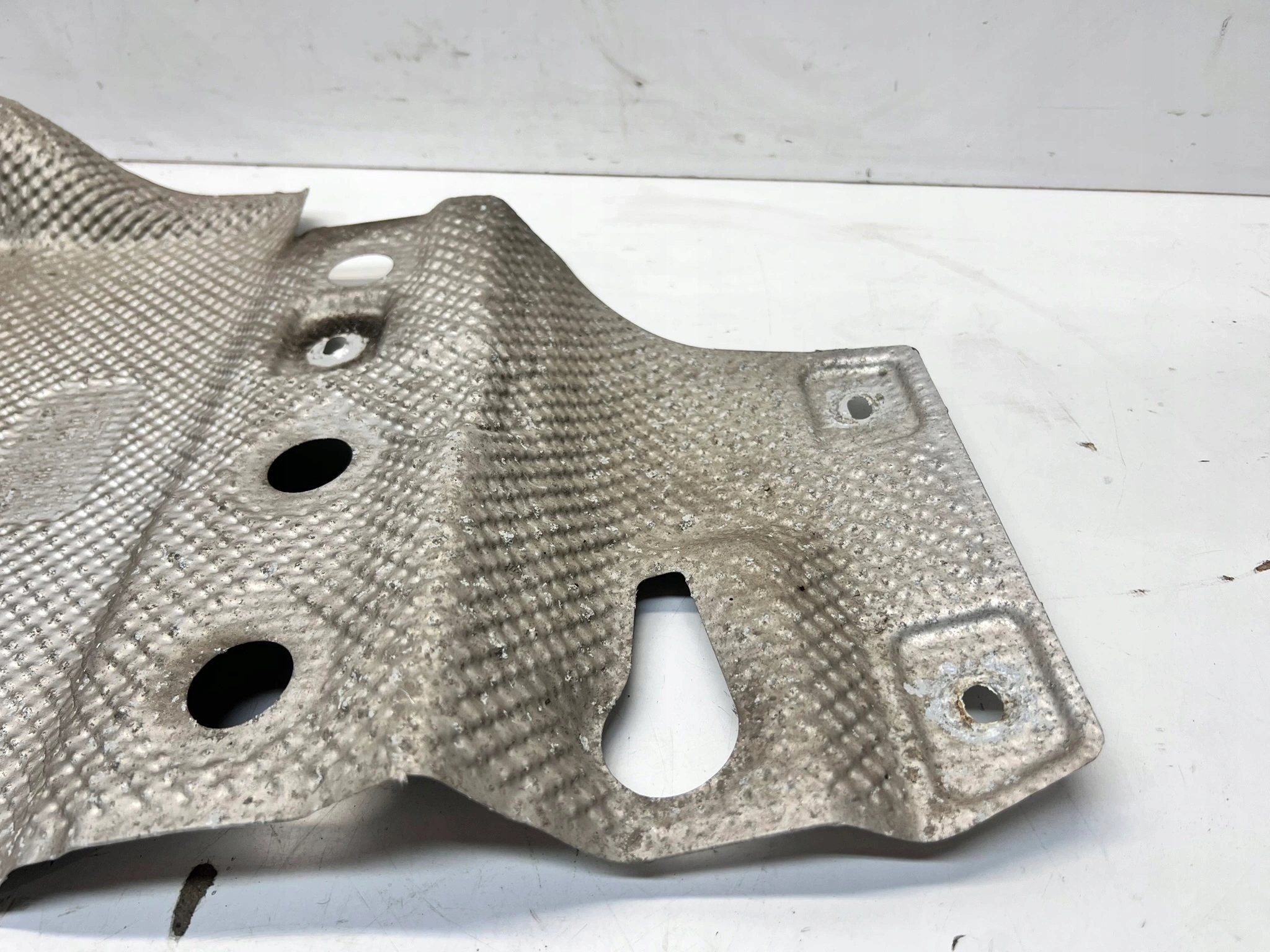kryt TERMICZNA výfuku AUDI Q5 8R 8R0804171B