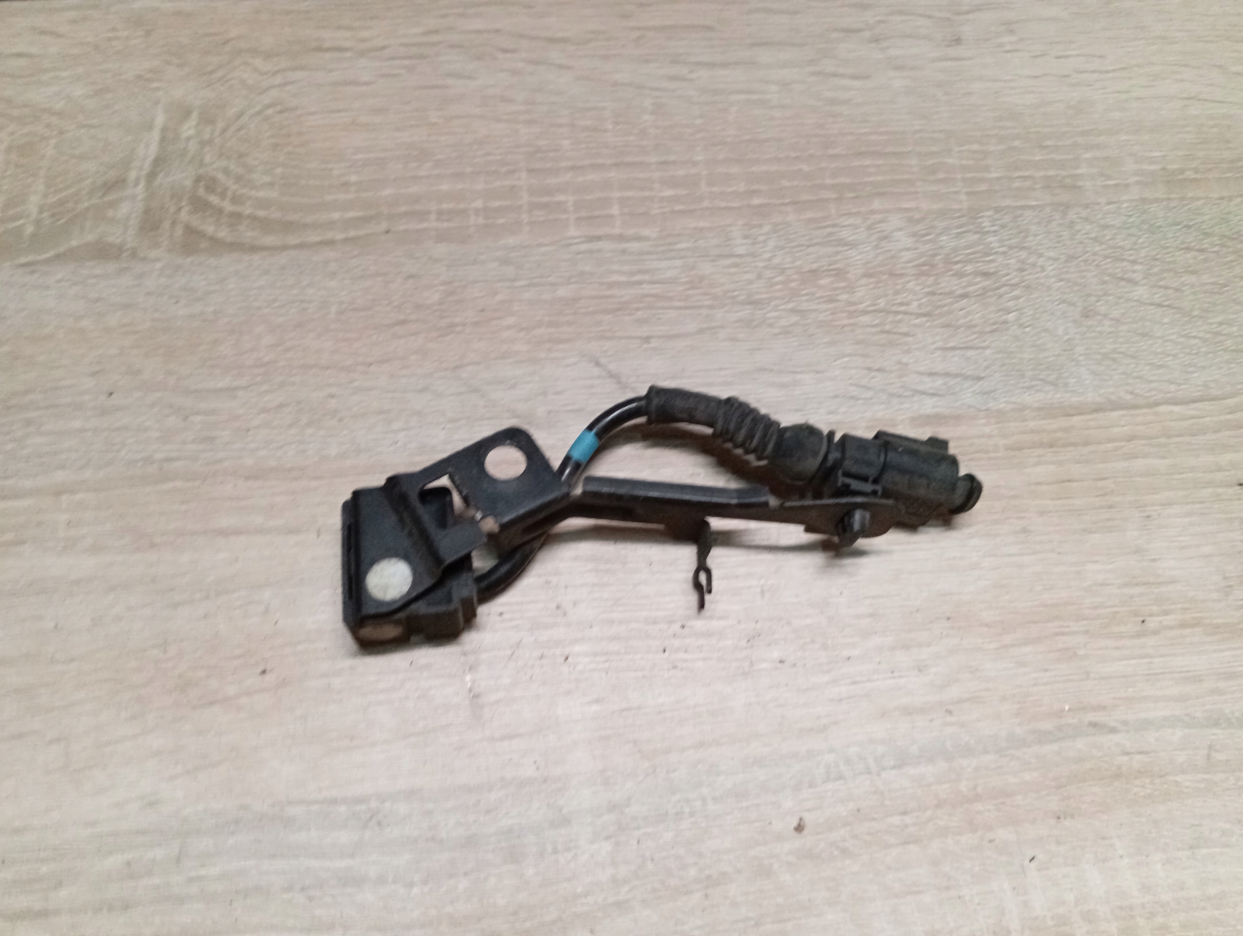 Sensor PRZYSPIESZENIA AUDI A8 D3 4E0616575J