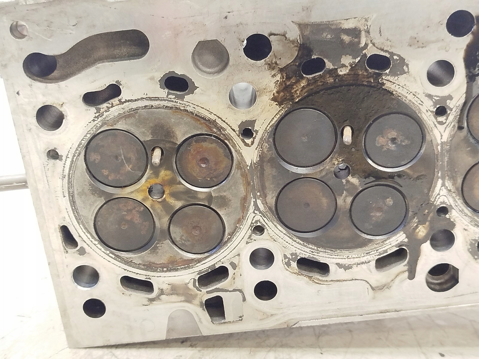 testata motore VWAG 04L103373E 04L103064E 2.0 TDI DGC