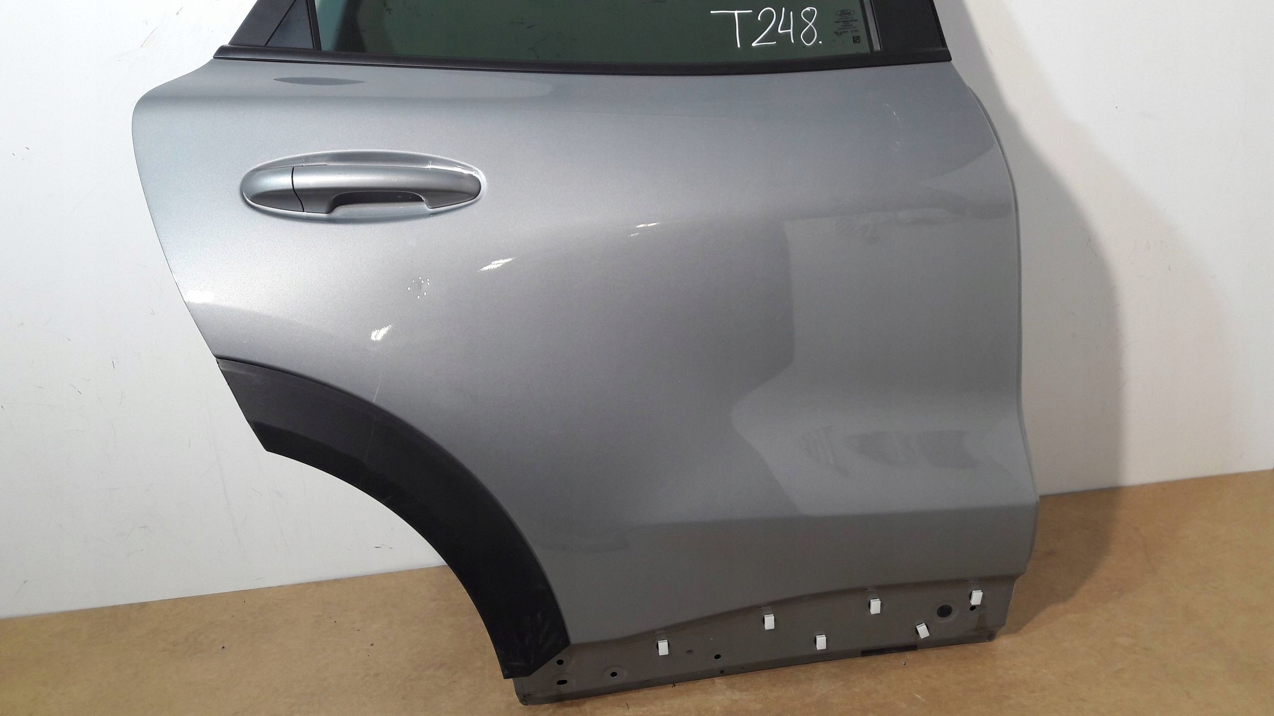 Ford Puma MK2 / 2022 door rear. right (T248)