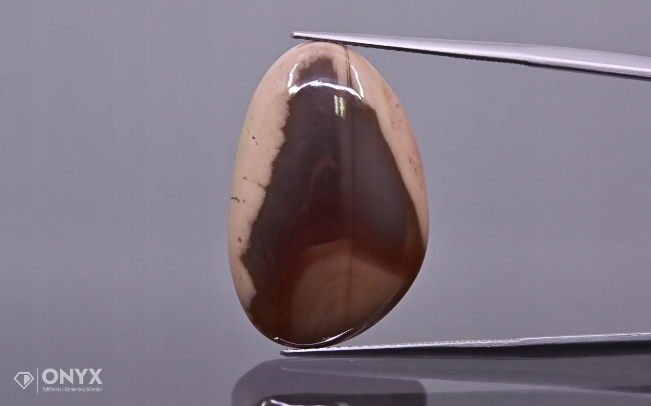 Jaspis Imperial nízký kabošon nepravidelný 24,5x16 mm