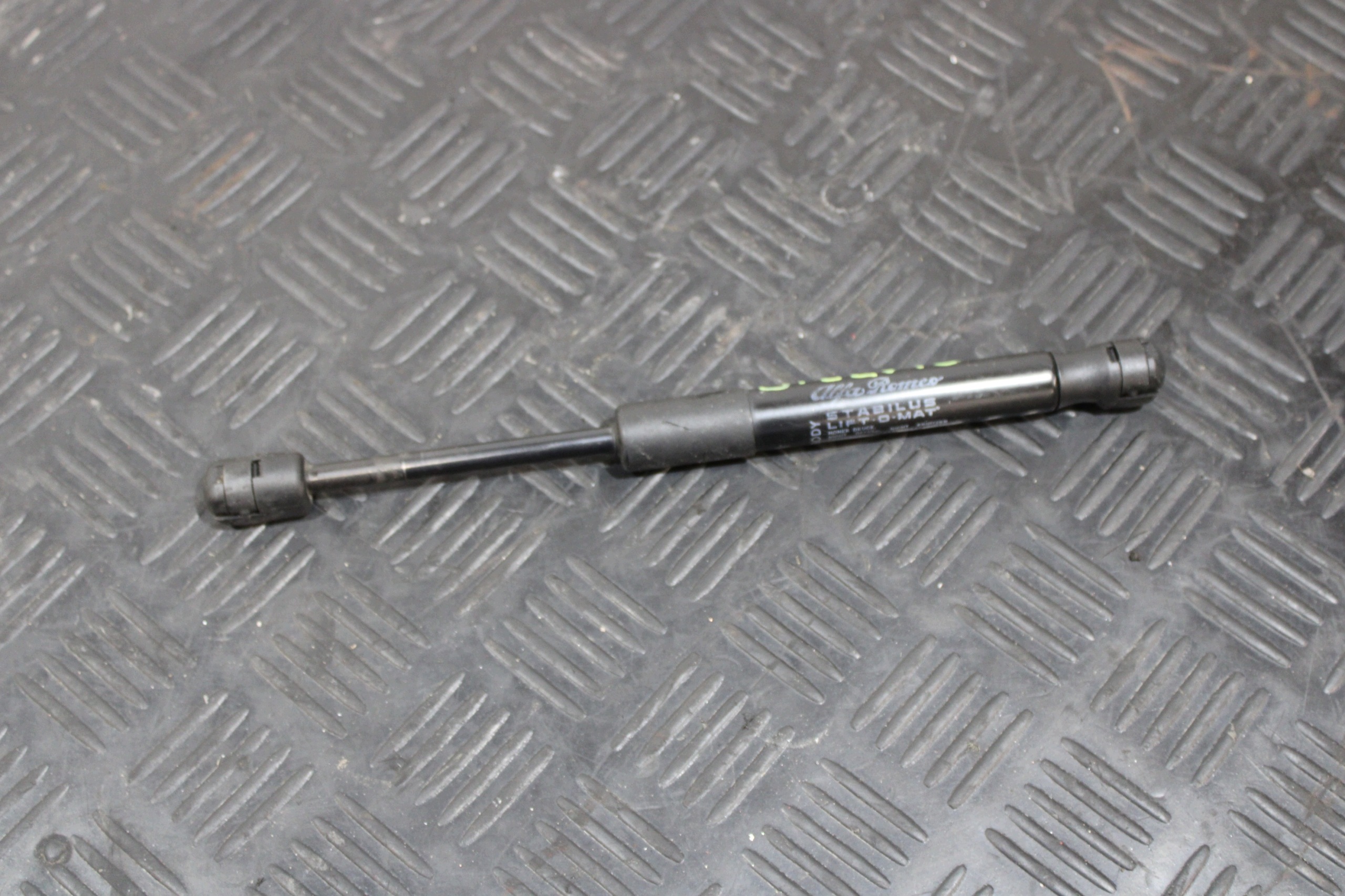 damper telescope bonnets 00505354500 ALFA ROMEO STELVIO