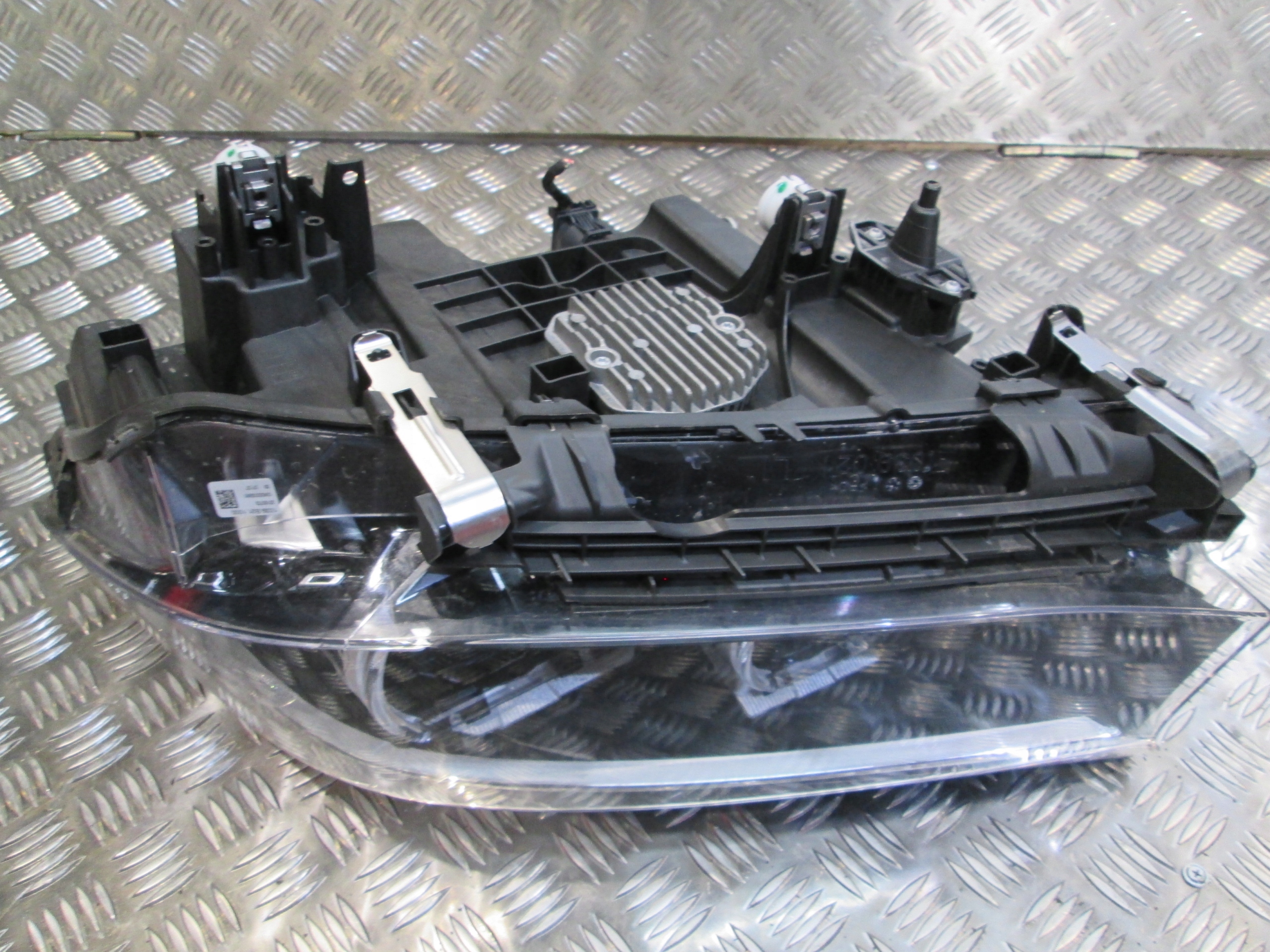 BMW 6 G32 LAMPY PRZÓD LAMPA LEWA PRAWA LED KOMPLET Producent części BMW OE