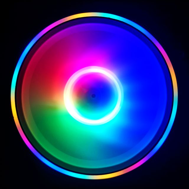 SET Počítač RYZEN 3|Radeon RX VEGA |64GB|1000GB|LED 24|Windows 11 Stav balení originální