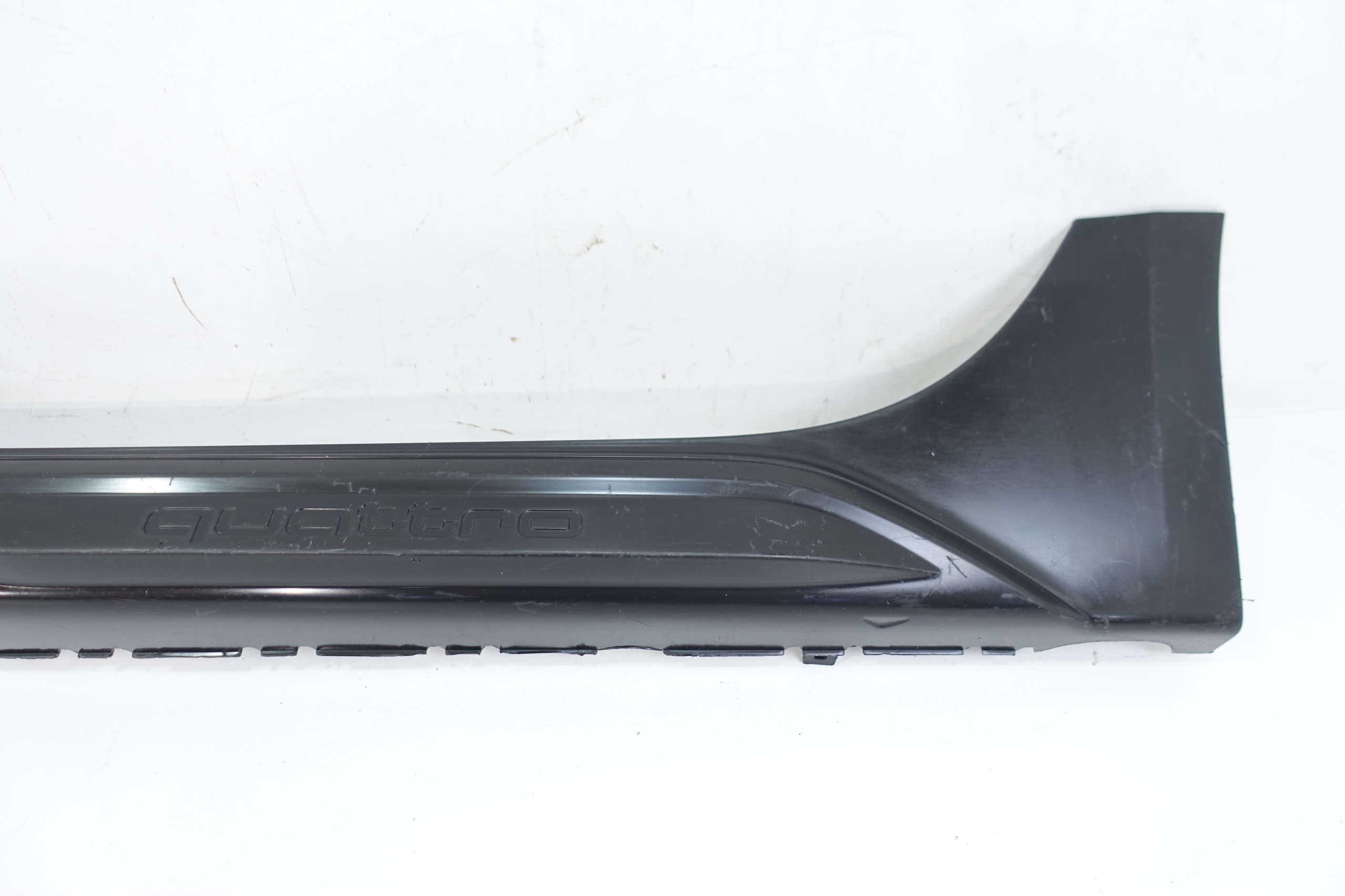 moulding threshold left AUDI A4 B9 LIFT KOMBI ALLROAD