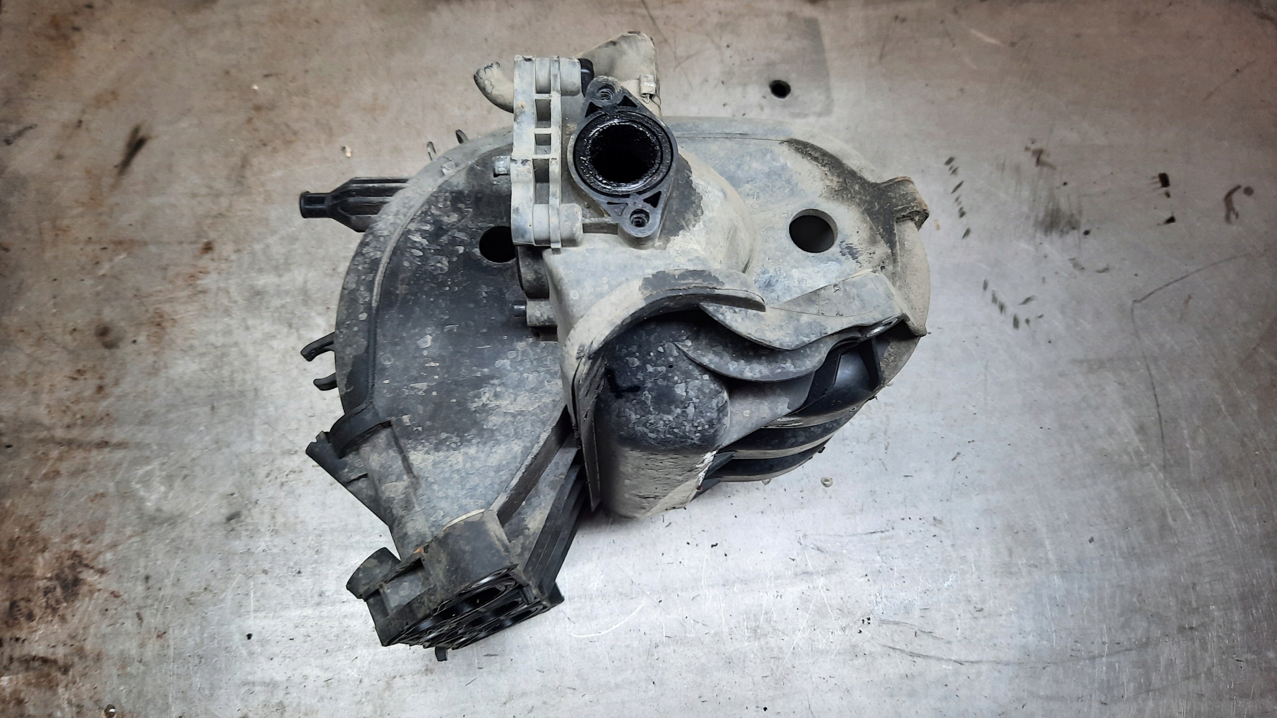 коллектор Впускный vw Polo IV 1.2b