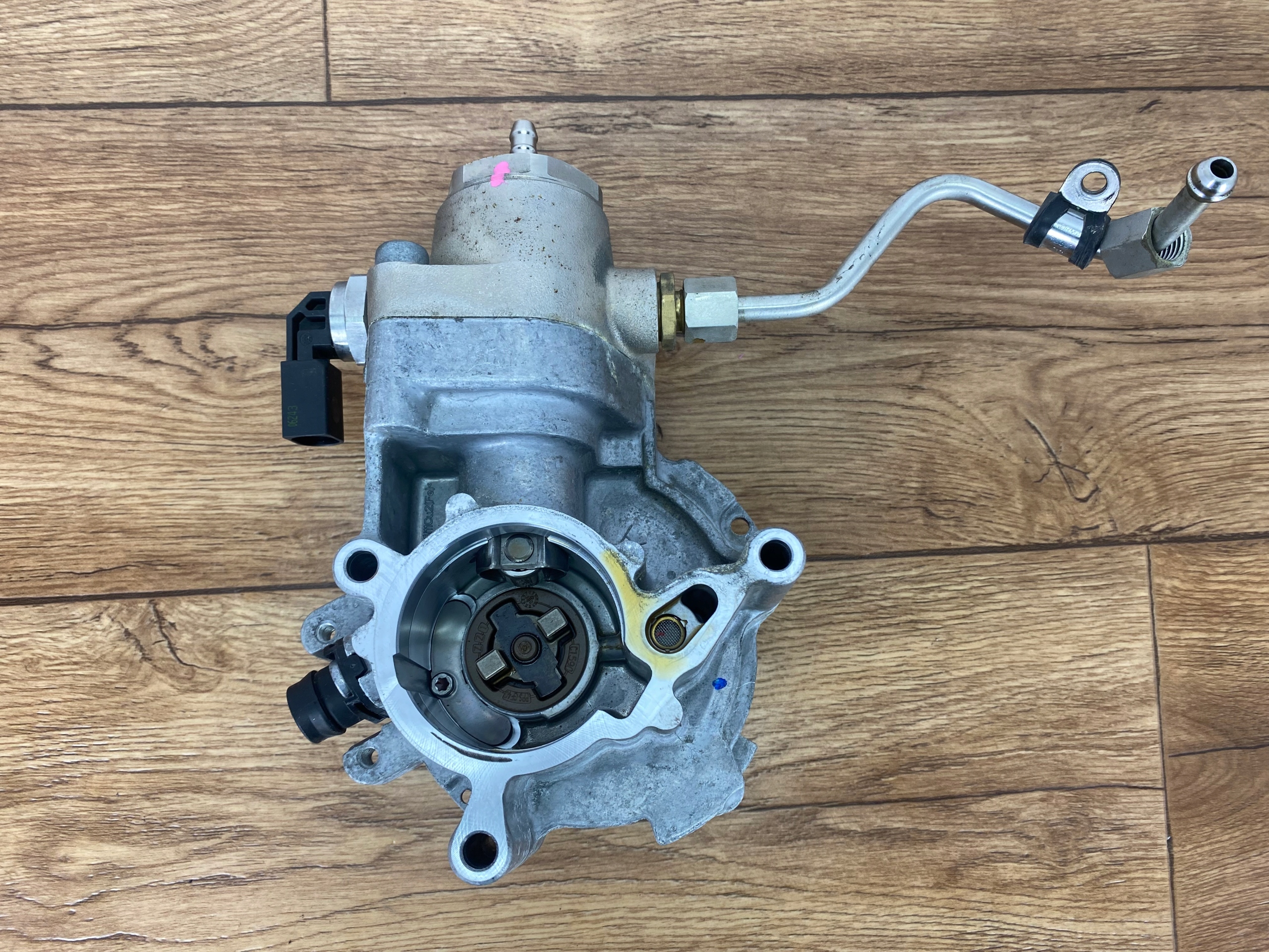 pump vacum vacual Audi Q3 2.0 TFSI