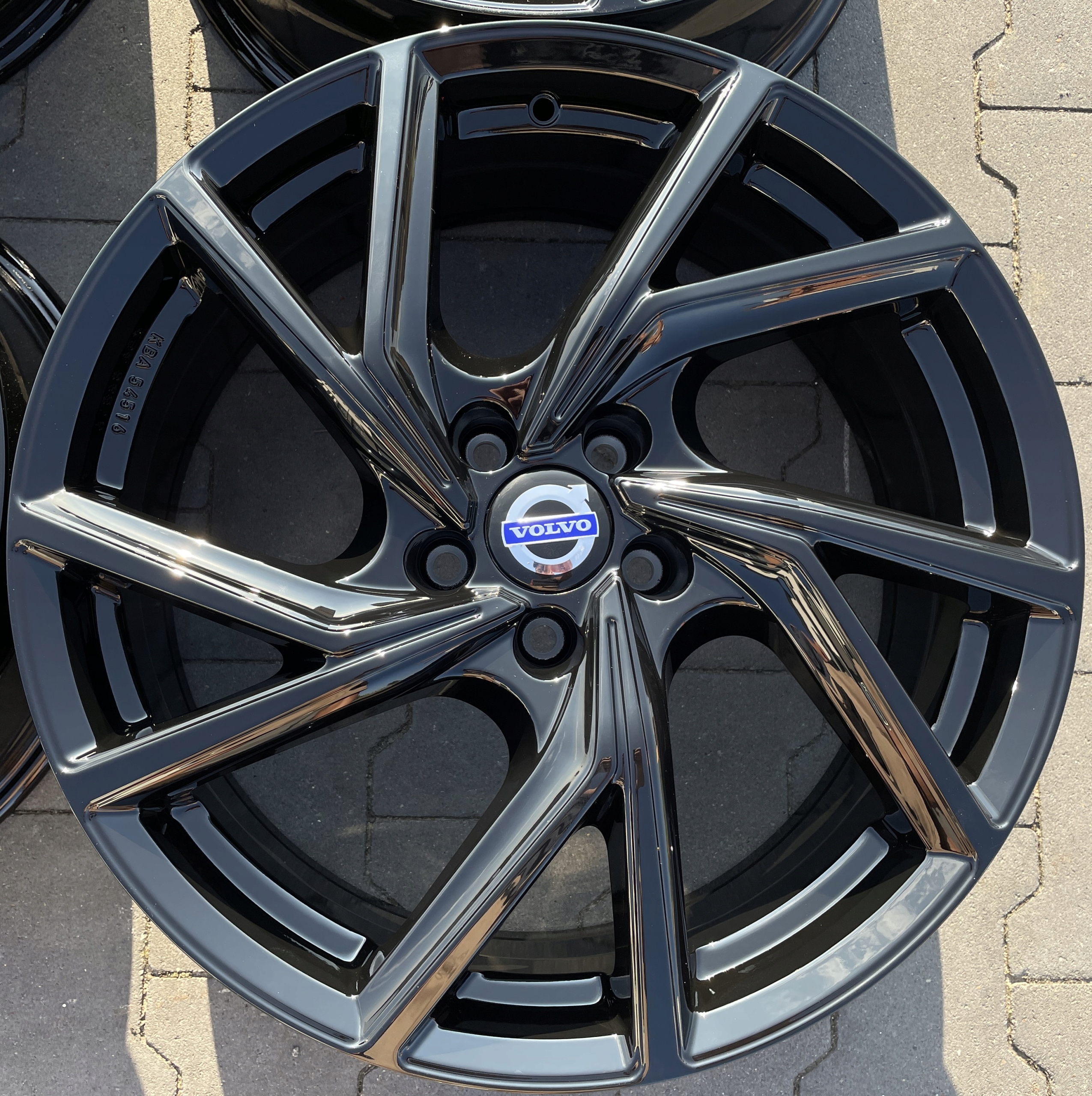 VOLVO XC60 FELGI 19 NIEMIECKIE NOWE Rozstaw śrub 5x108