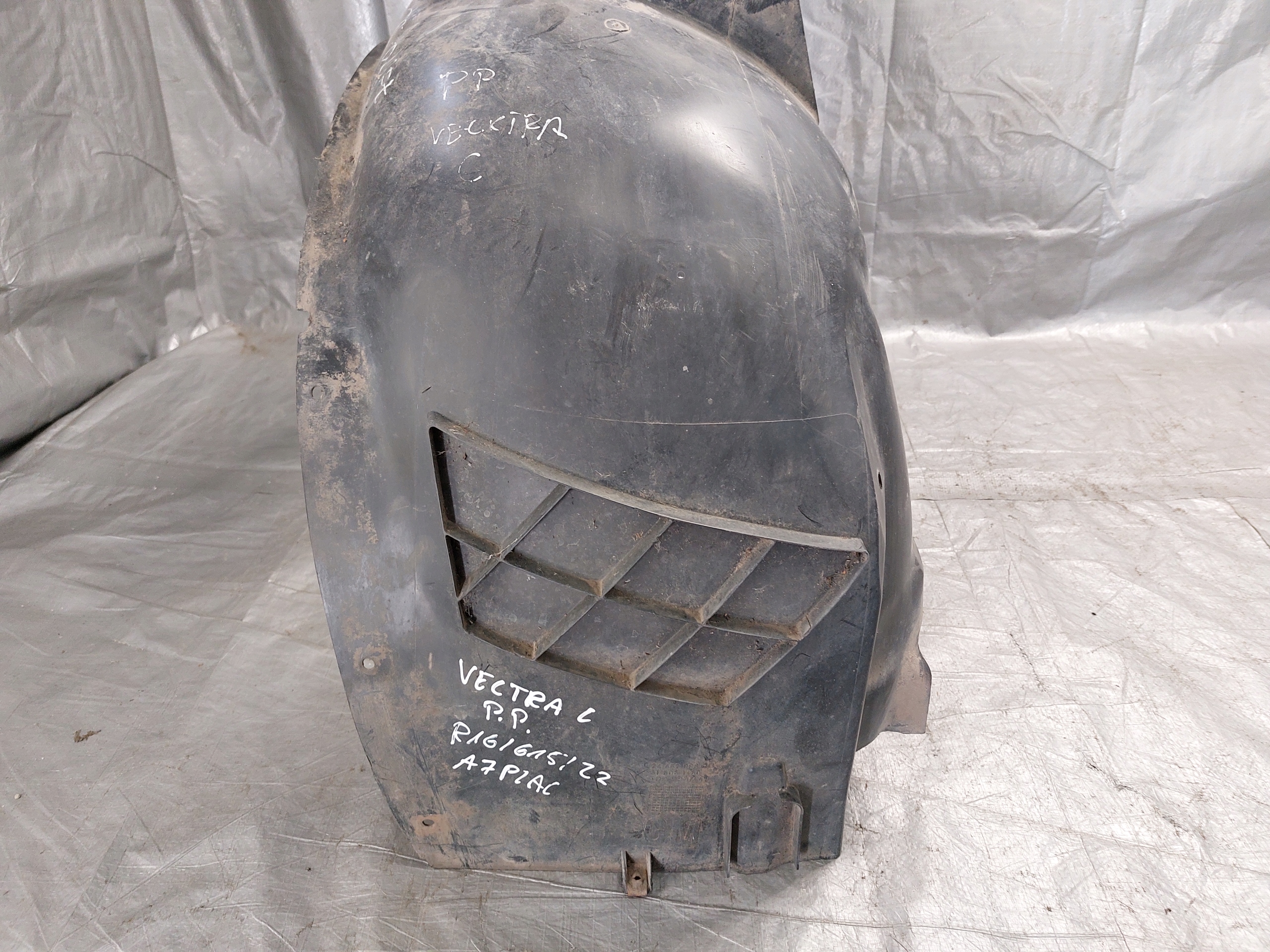 mudguard right front OPEL VECTRA C