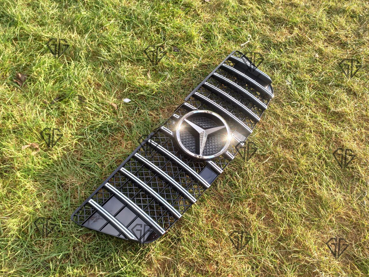 ATRAPA GRILL Mercedes ML W164 05-08 Chrom GT