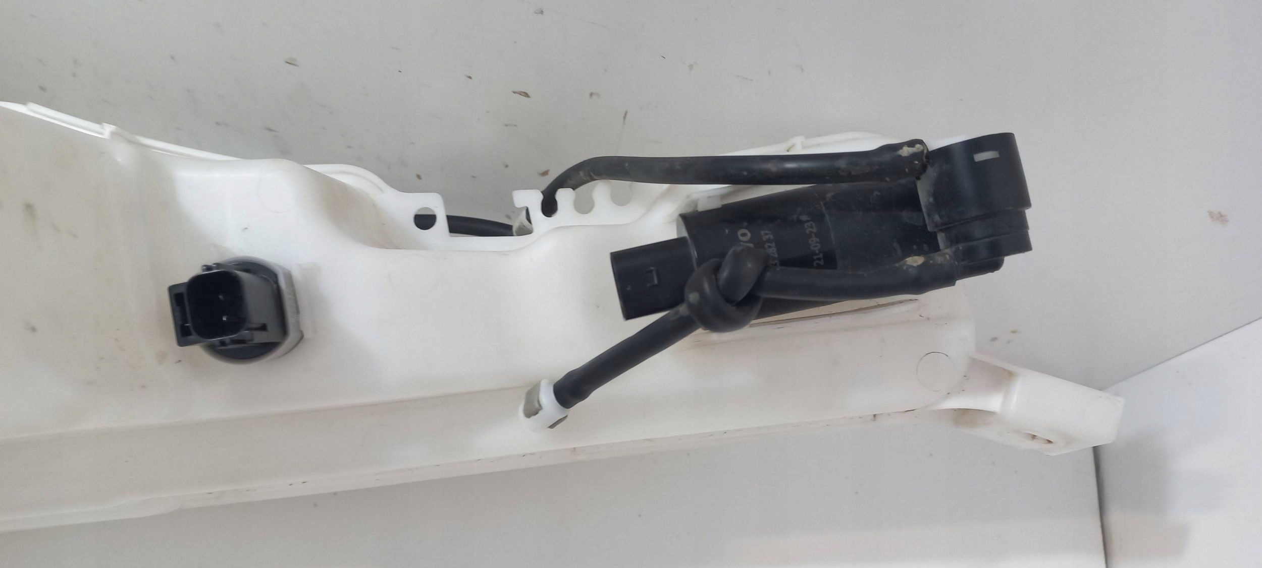 Volvo XC60 II serbatoio LIQUIDO do LAVAFARI Pompa 32328197 (XC2)