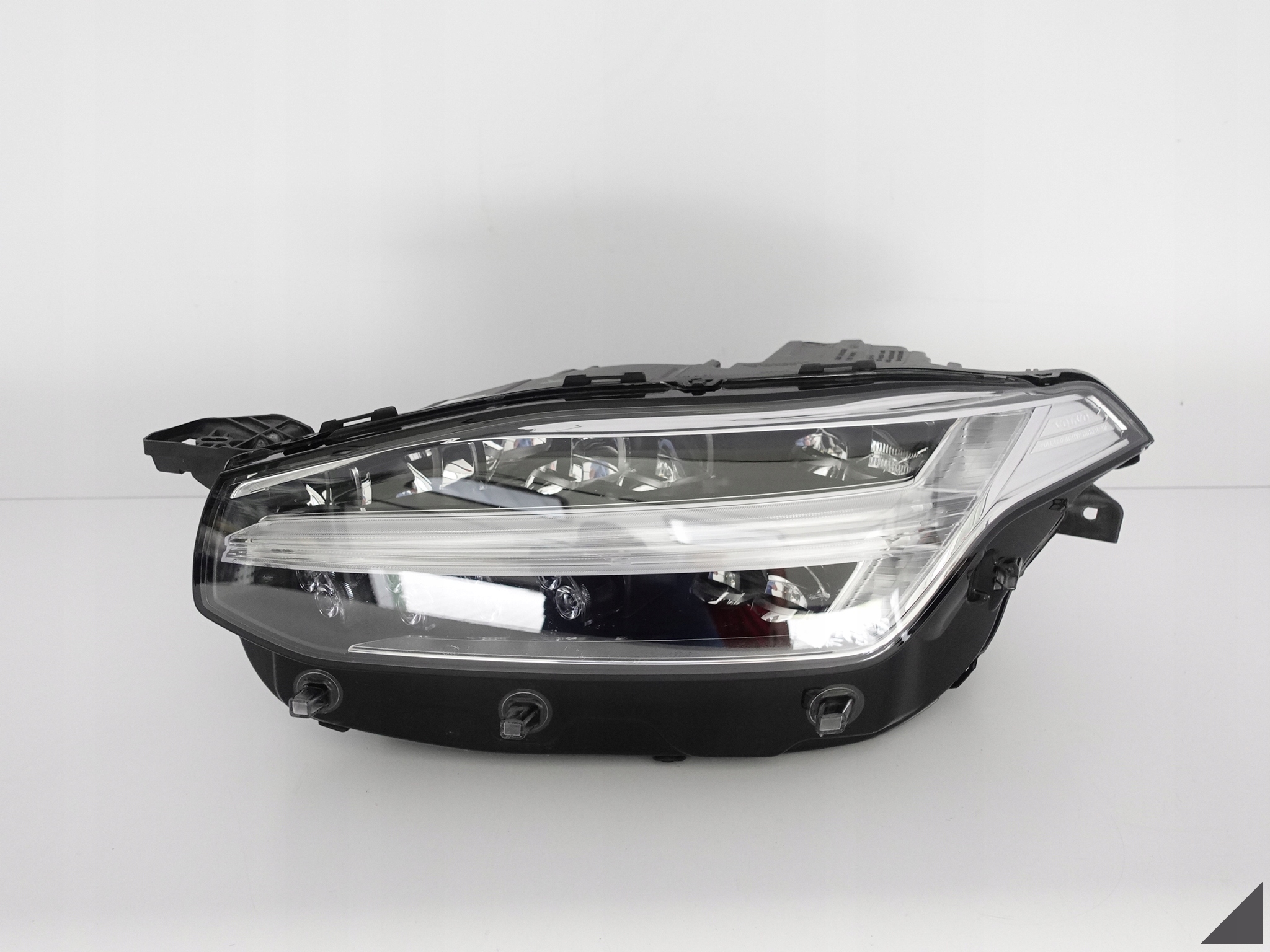 VOLVO XC90 II 14 ACTIVE HIGH BEAM FULL LED LAMPA 32228296 za 1500 zł z