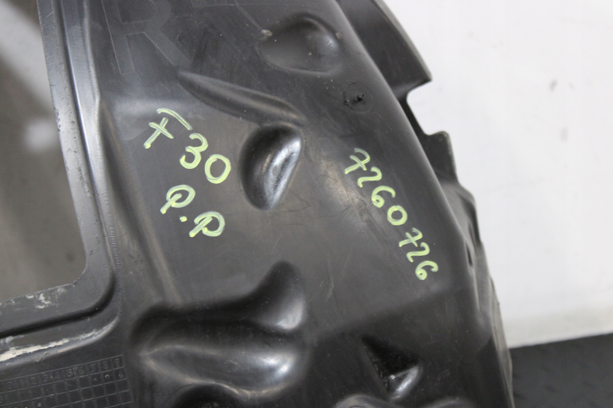 mudguard right front BMW 3 F30 LIFT 7260700 7260726