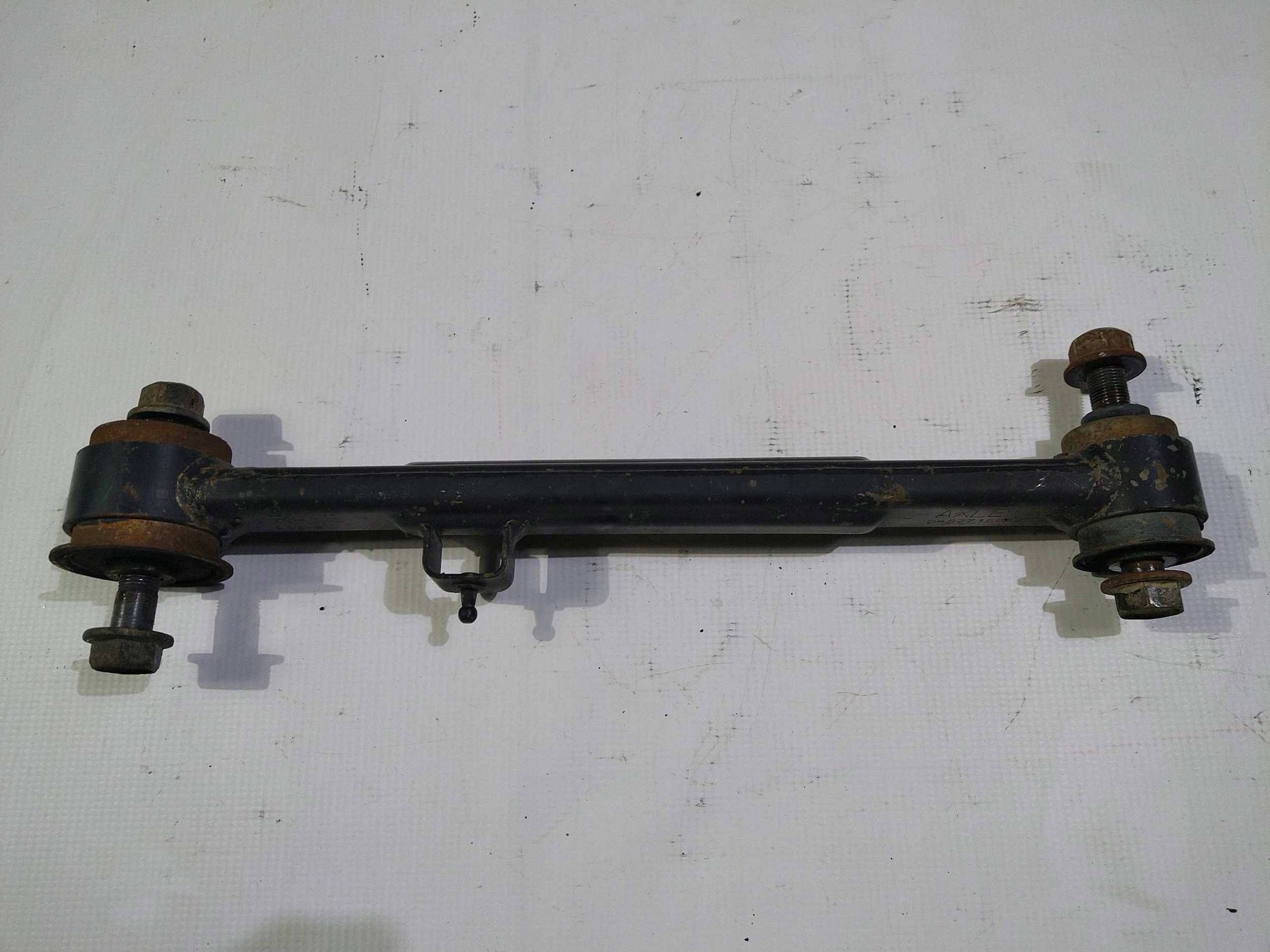 arm rear part rear upper right left Dodge RAM 1500 2013