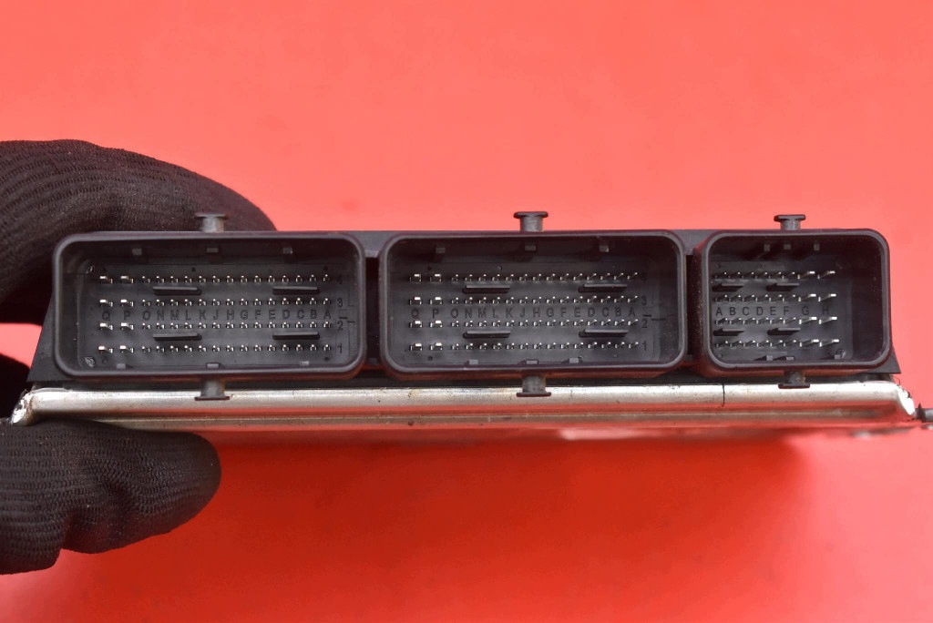 control unit computer of the engine 237105098S DACIA DUSTER 2 II 1.0 TCE 90 KM 17-21