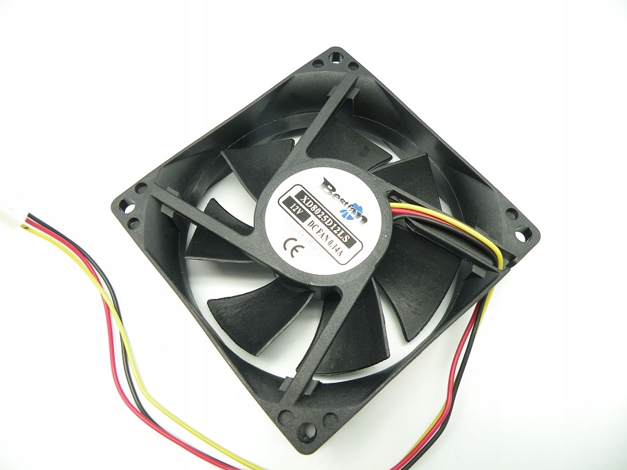 

Wentylator Bestfan 80x80x25mm 12V Bardzo Wydajny