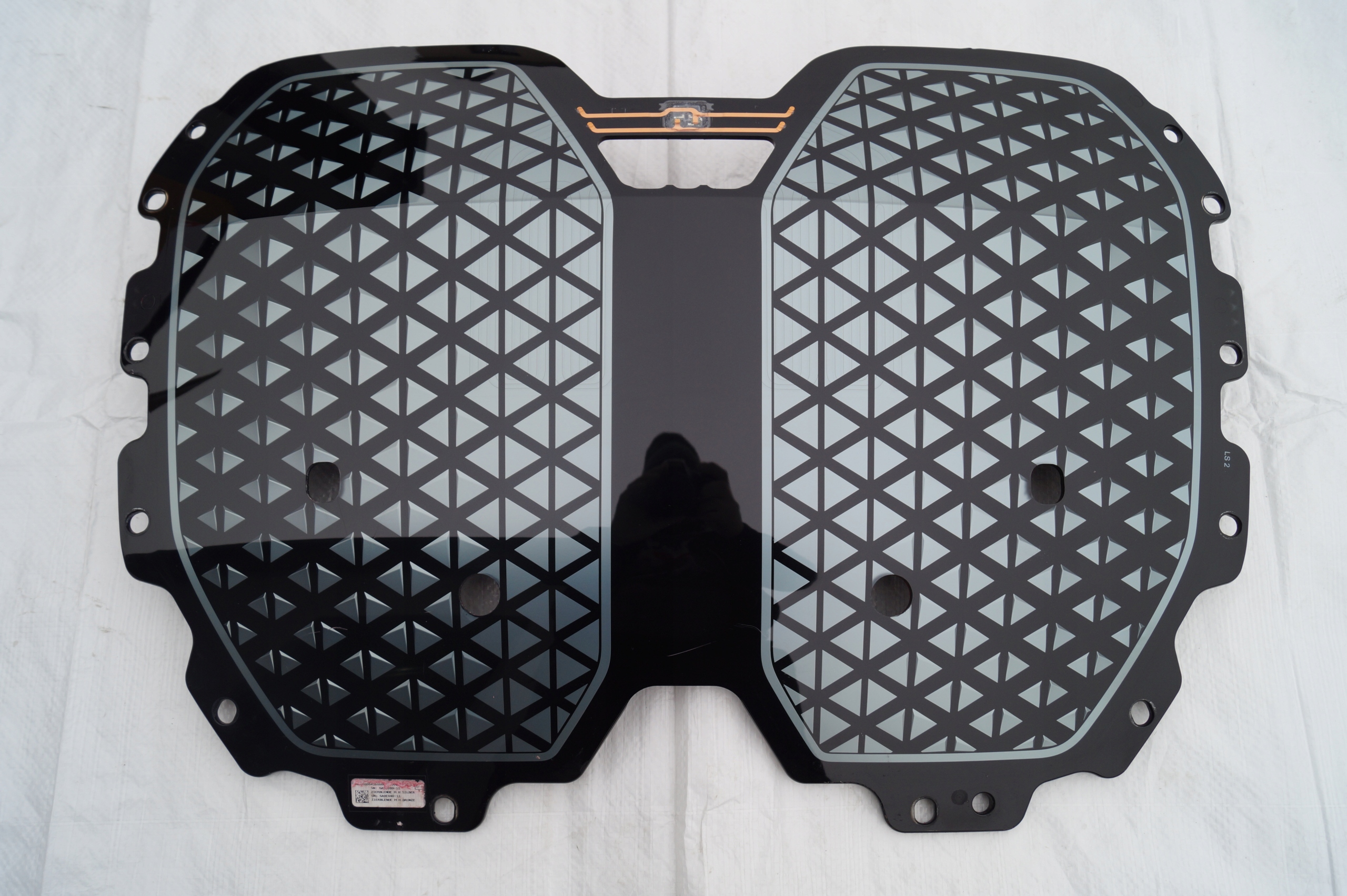 Решетка решетки радиатора BMW i20 IX20 5113727584