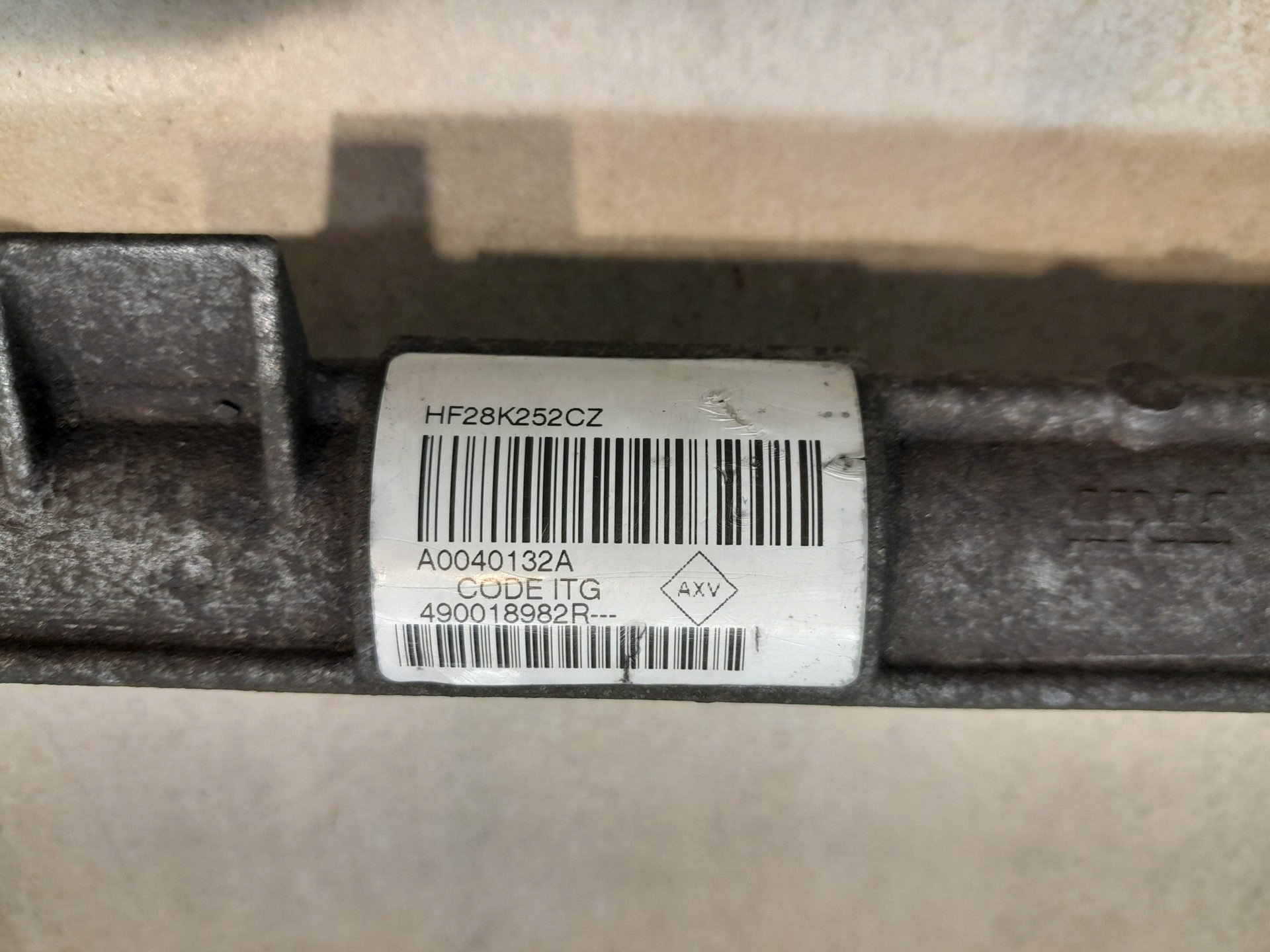 servo control RENAULT MEGANE III HB 490018982R