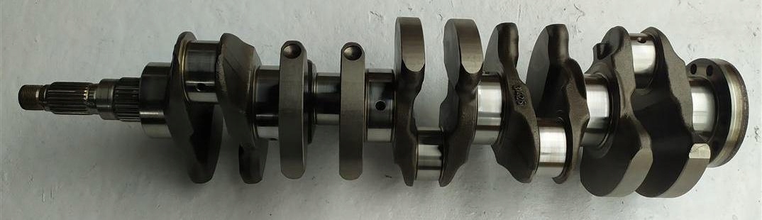 WAŁ KORBOWY VOLVO S60 XC60 V60 2.4 D5 09465781