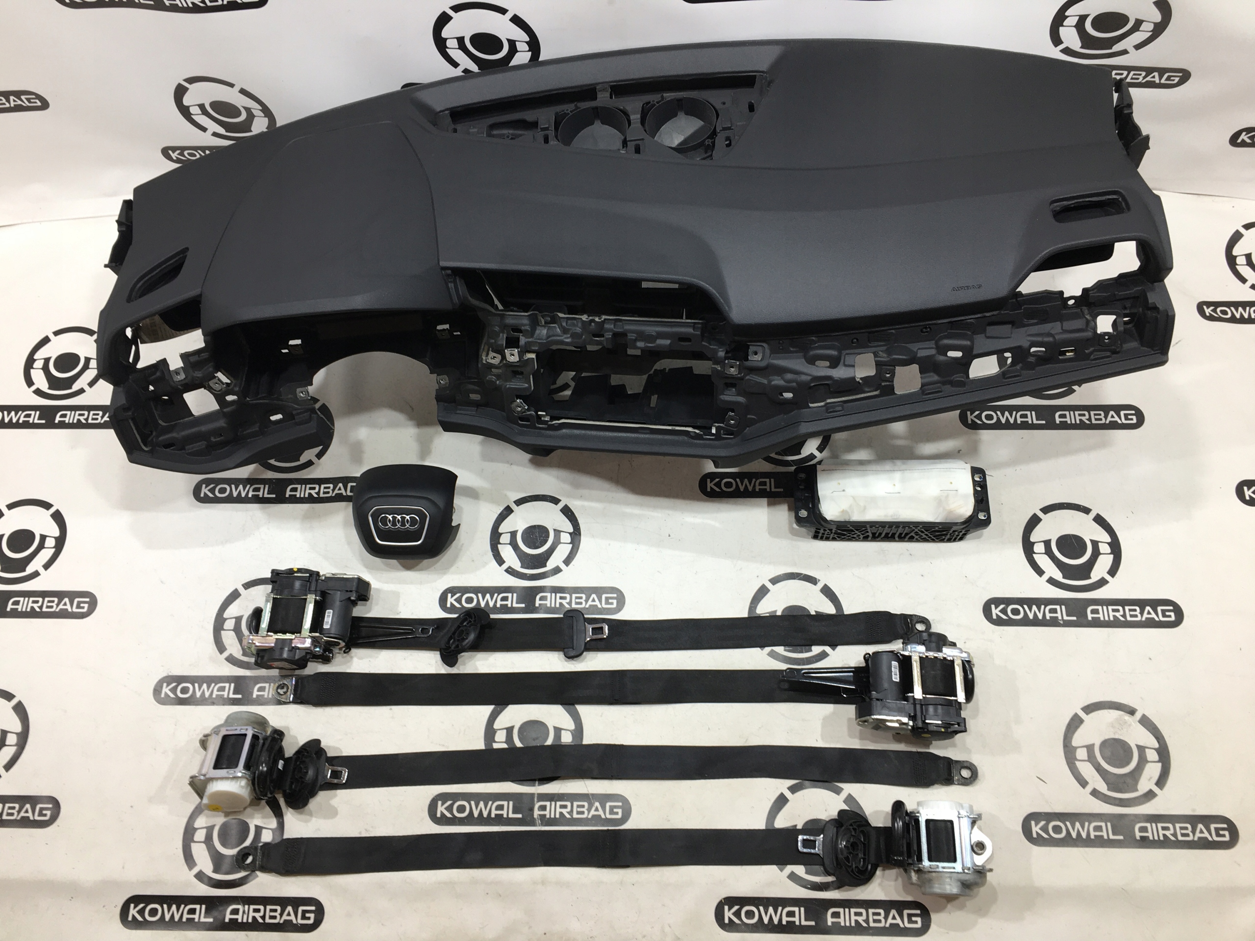 AUDI Q3 83A II доска консоль подушка безопасности ремни