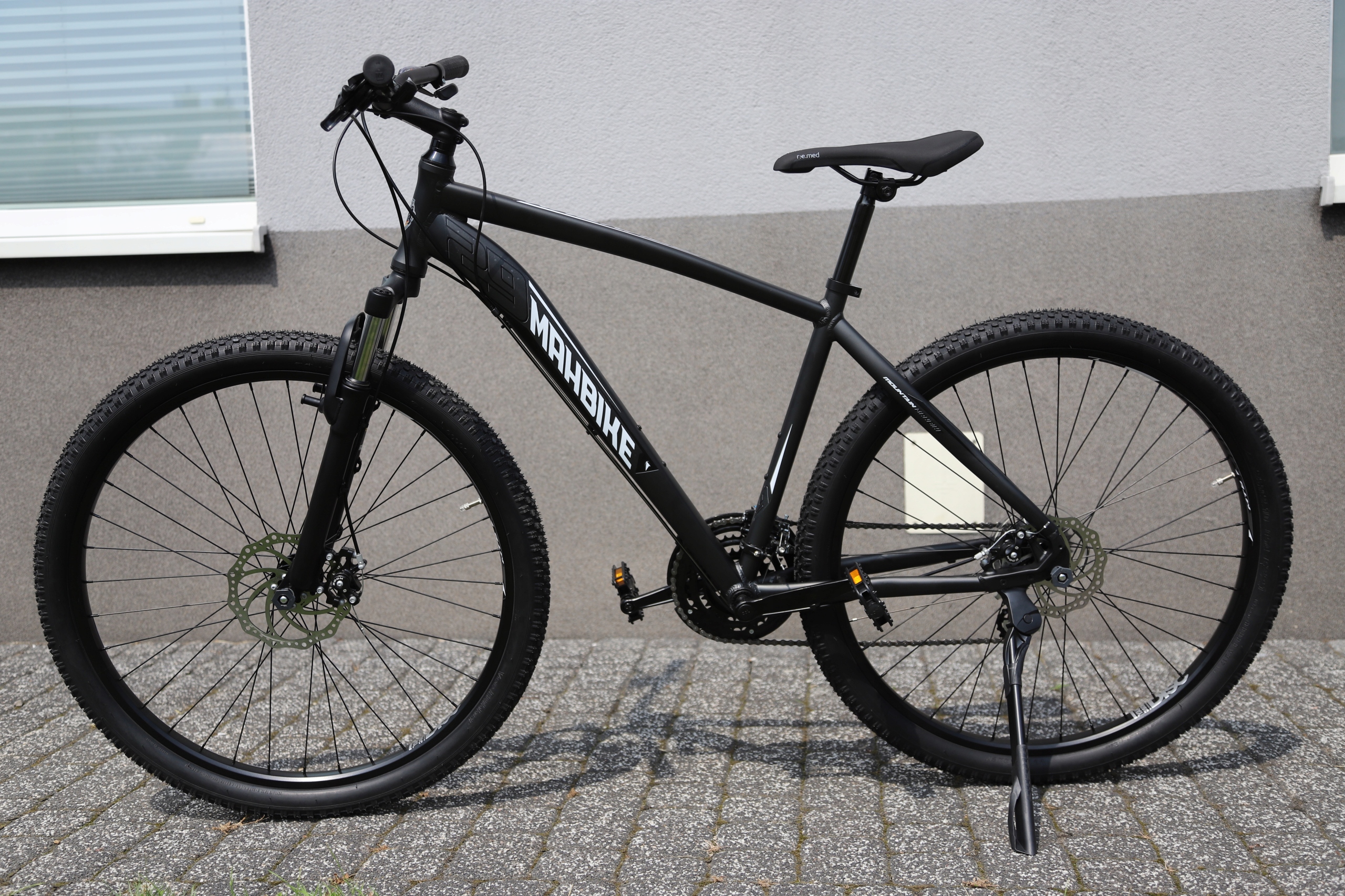 KLAMKOMANETKI SHIMANO 21 BIEGÓW ALUMINIOWY TARCZE Wyposażenie dodatkowe stopka