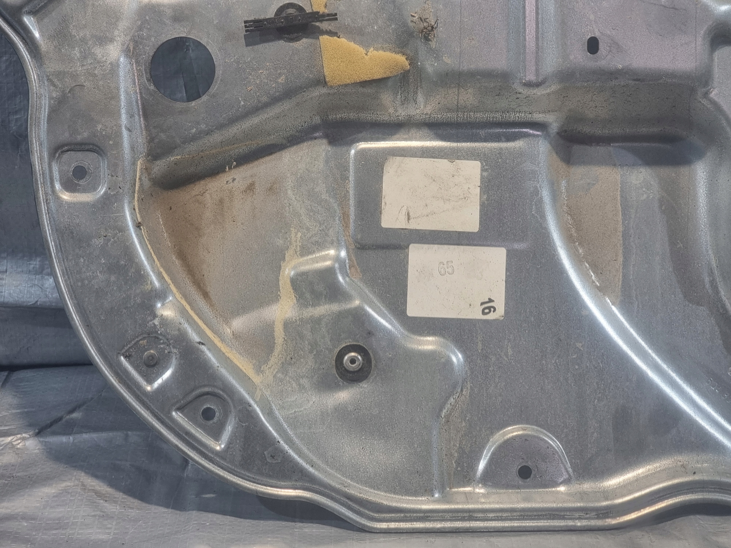 window regulator left front OE 6Q4837755 VW POLO IV 4
